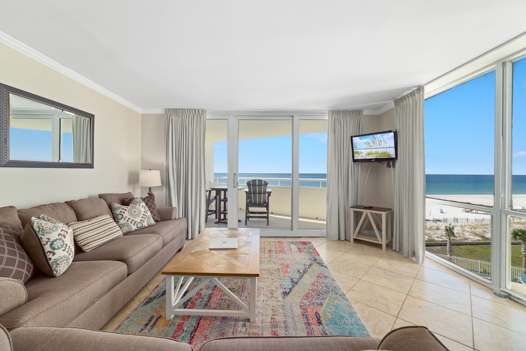 Welcome to Perdido Sun 406!