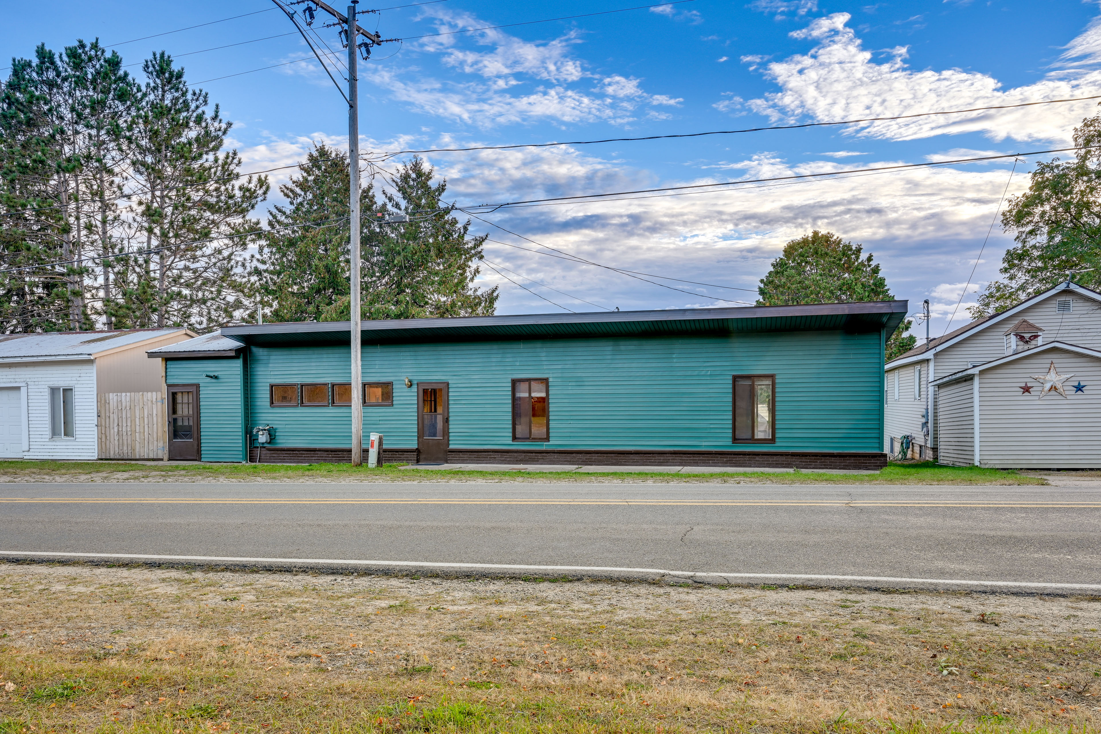 Property Image 2 - Northern Michigan Vacation Rental on Crooked Lake!