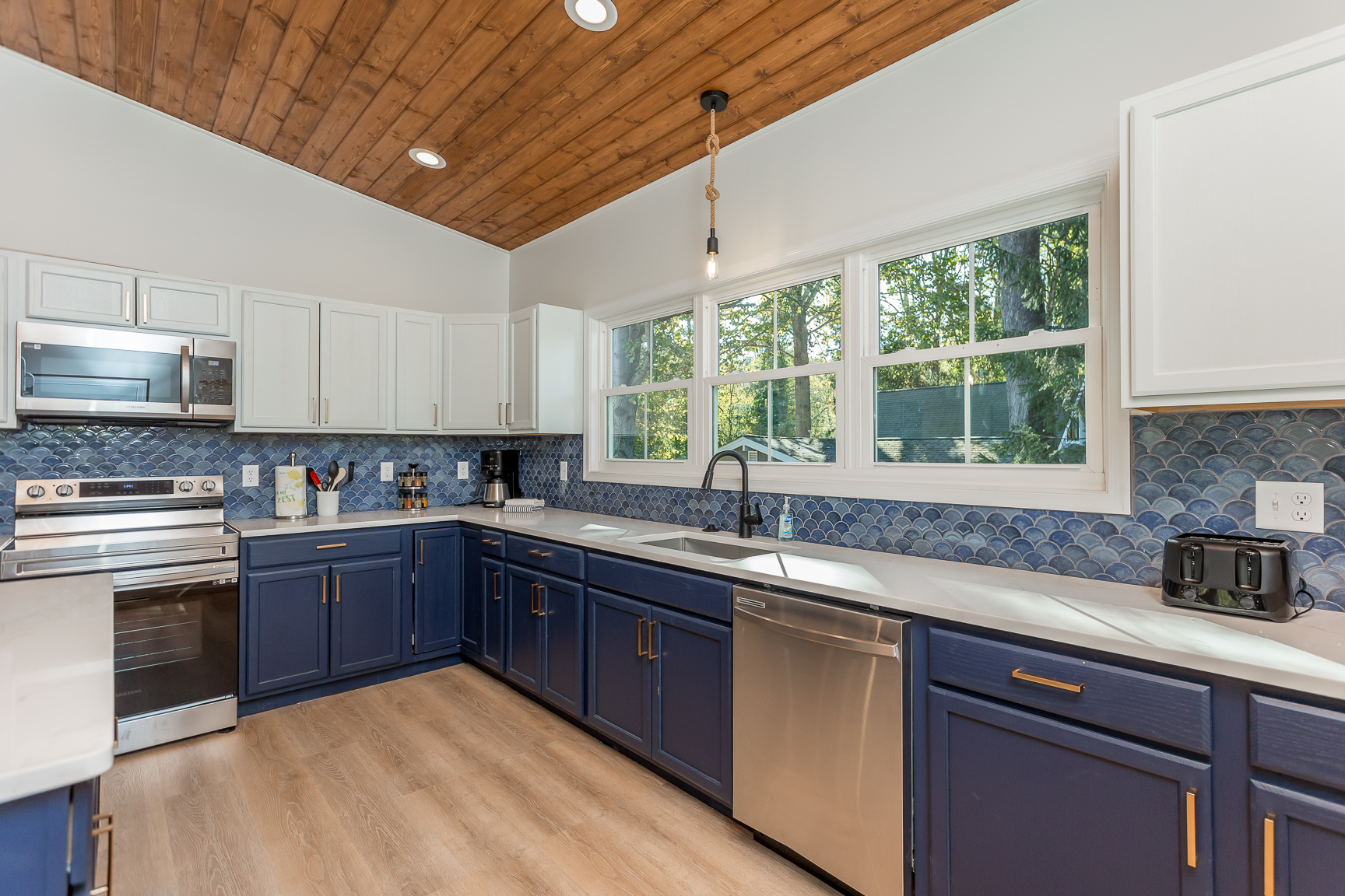 Waterfront Bliss | On Shen River w/ Hottub Kayaks