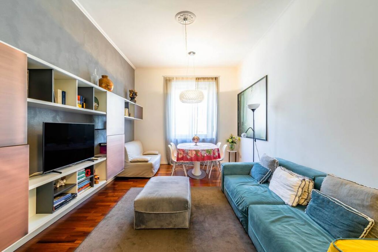 Property Image 1 - Enjoy the charm of Milan by staying in a welcoming three-room apartment in Porta Venezia