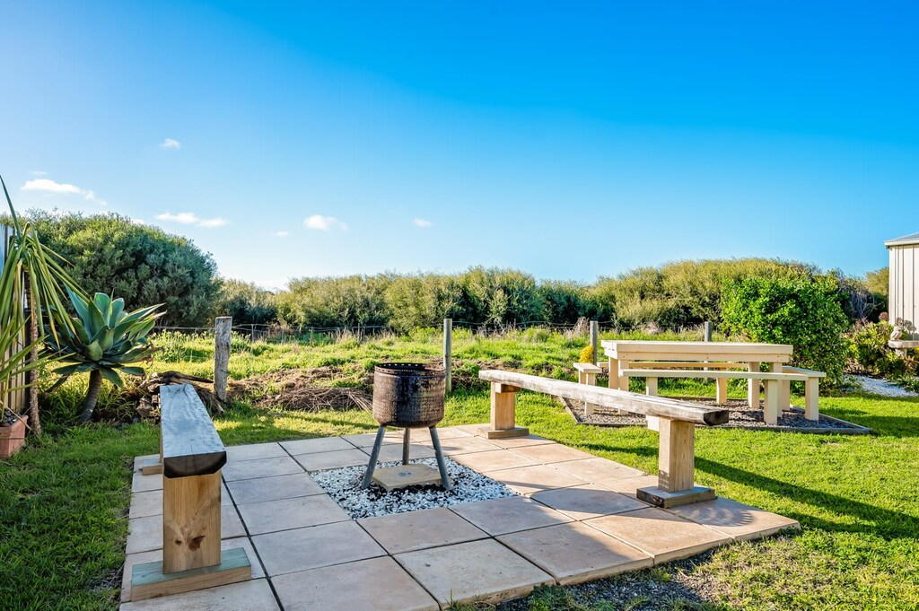 Fire pit area and rear picnic spot