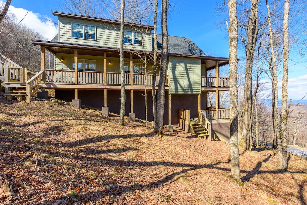 Exterior Side View of Slopeside Lodge