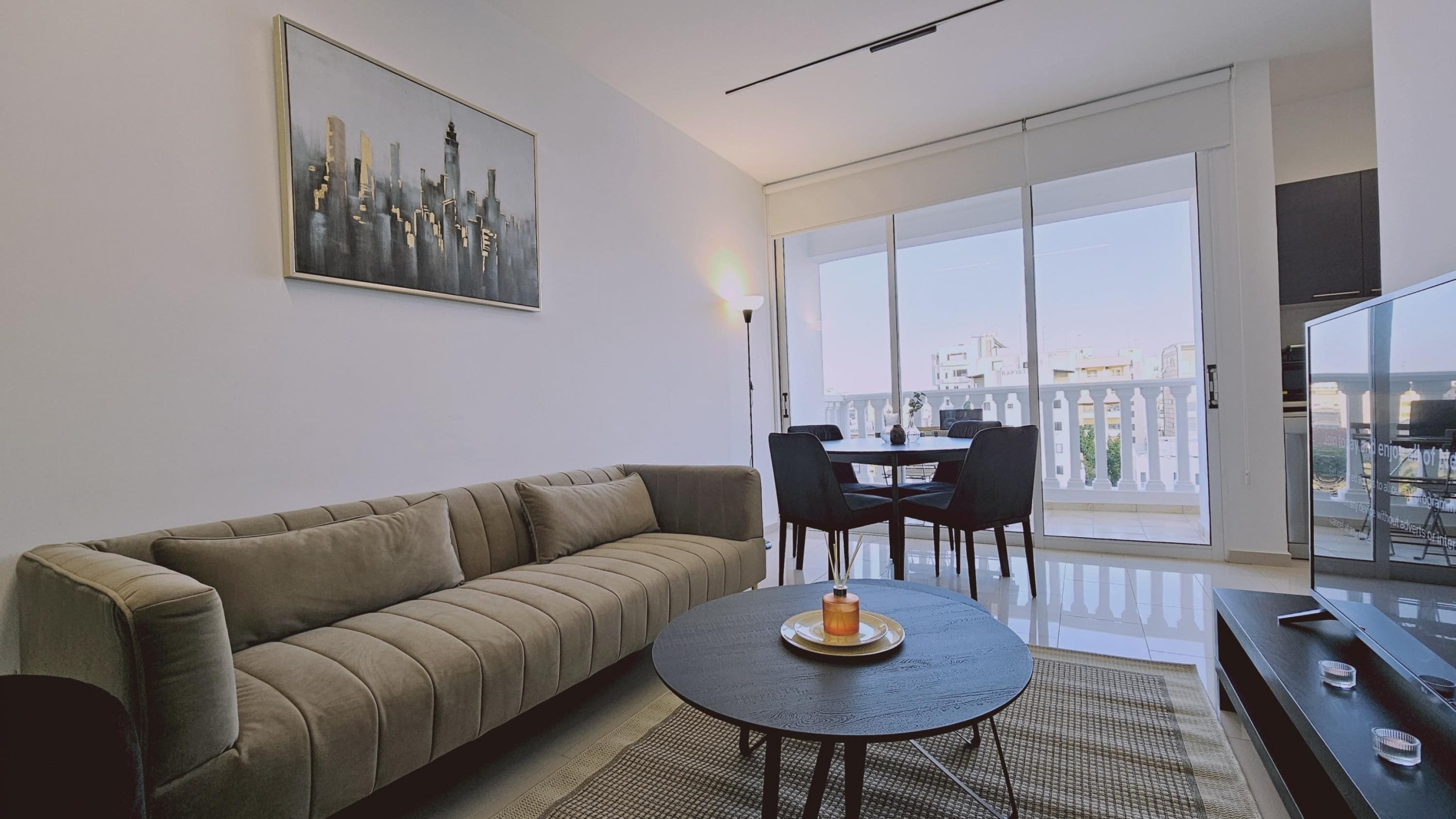 104 NIC - 401 STAY Cosmo City Suite