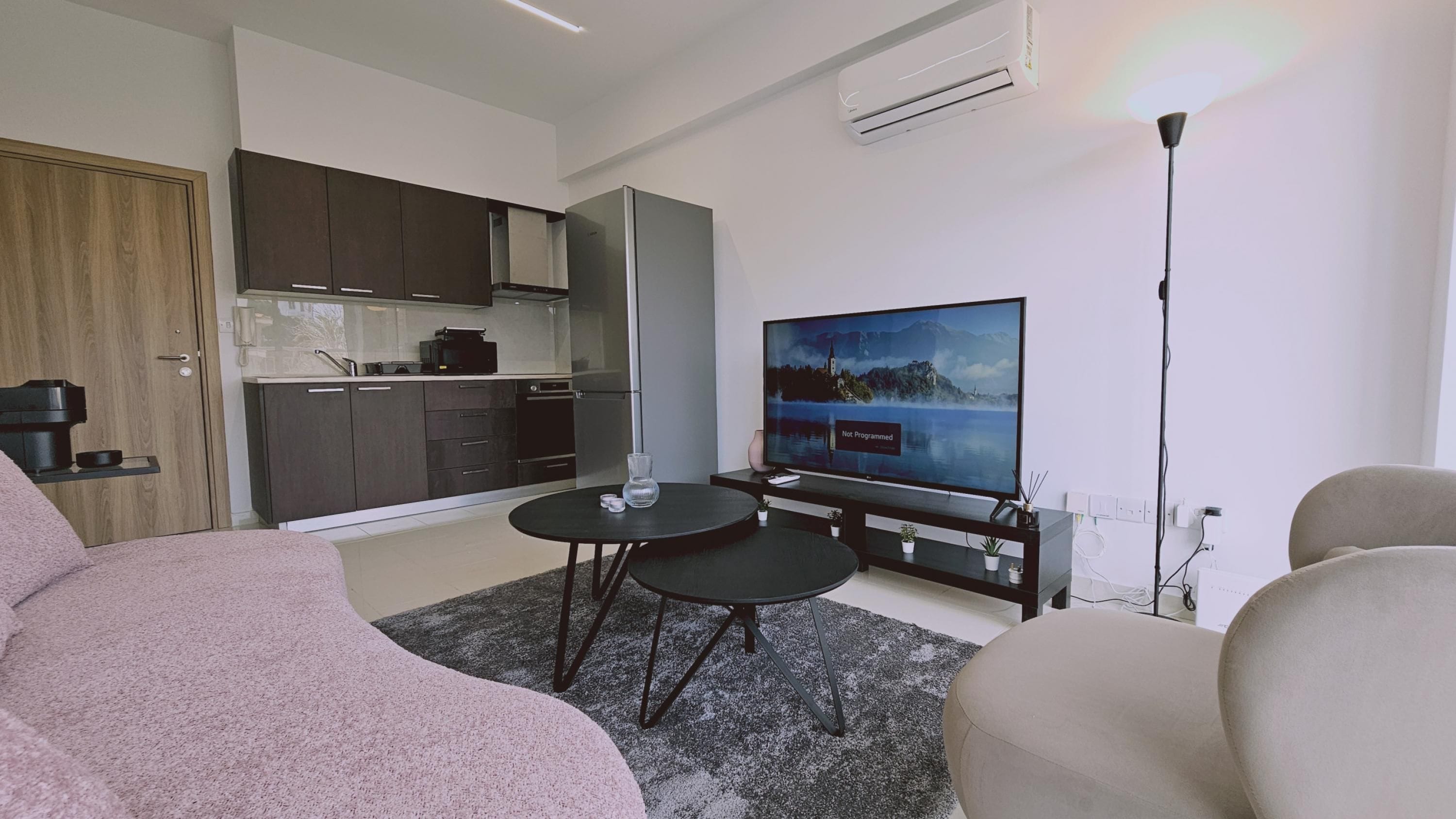 104 NIC - 102 STAY Cosmo City Suite