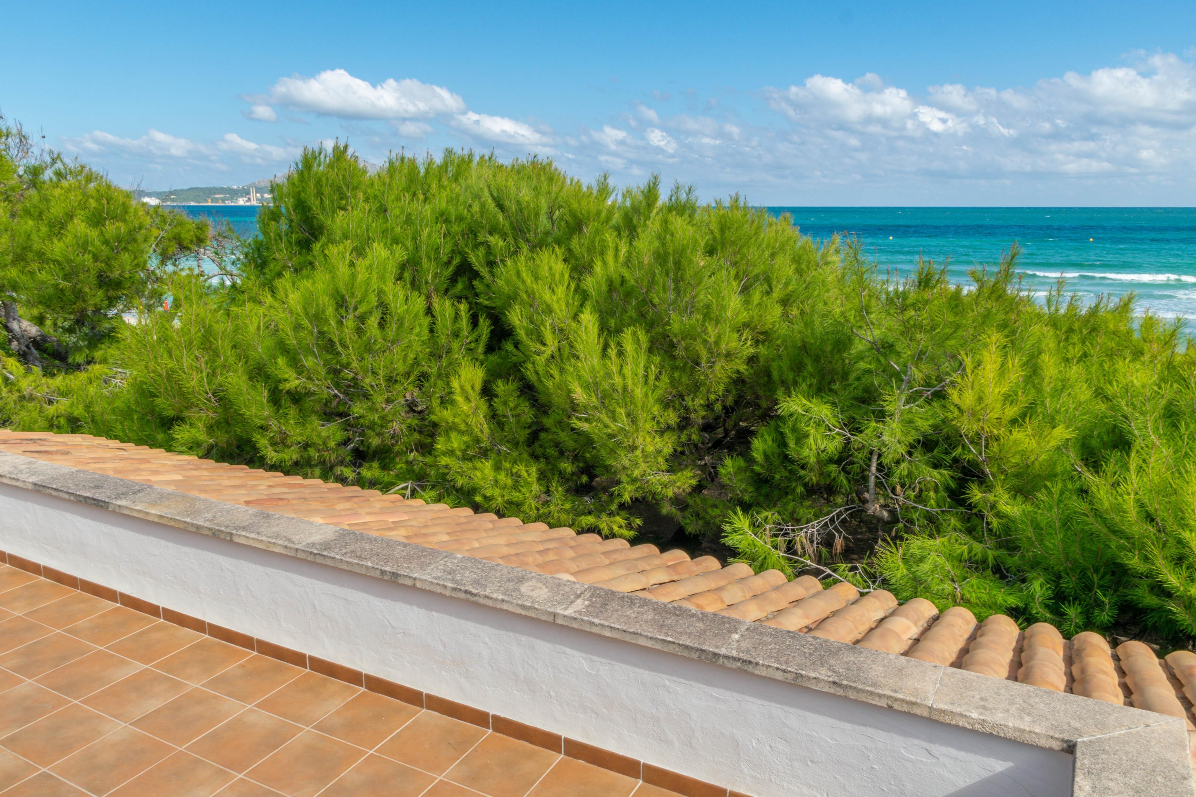 Property Image 1 - VILLA FRANCISCUS - Beautiful house in front of the sand of the beach in Playa de Muro. Free WIFI.