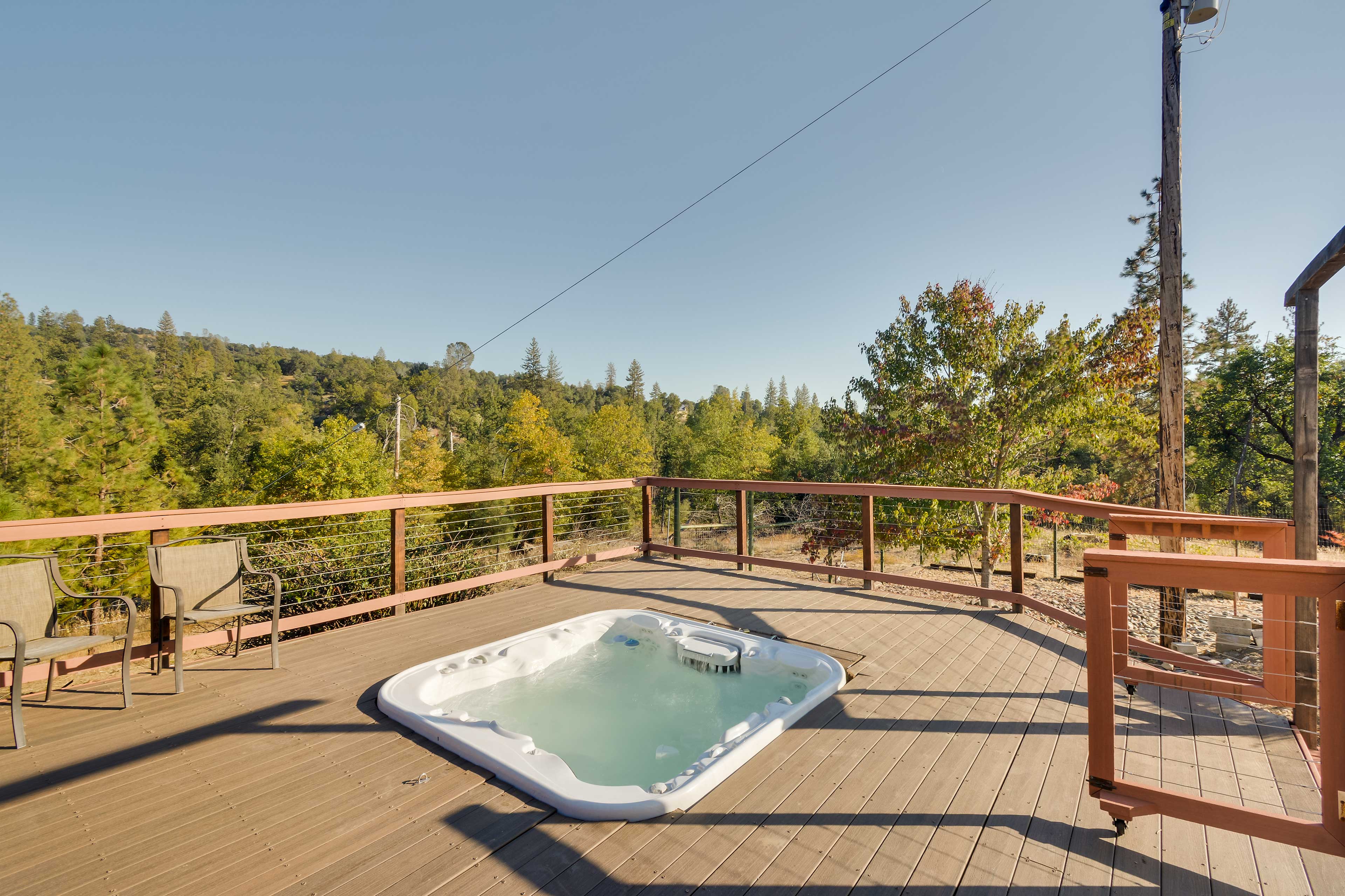 Property Image 2 - Waterfront Mariposa Vacation Rental w/ Hot Tub