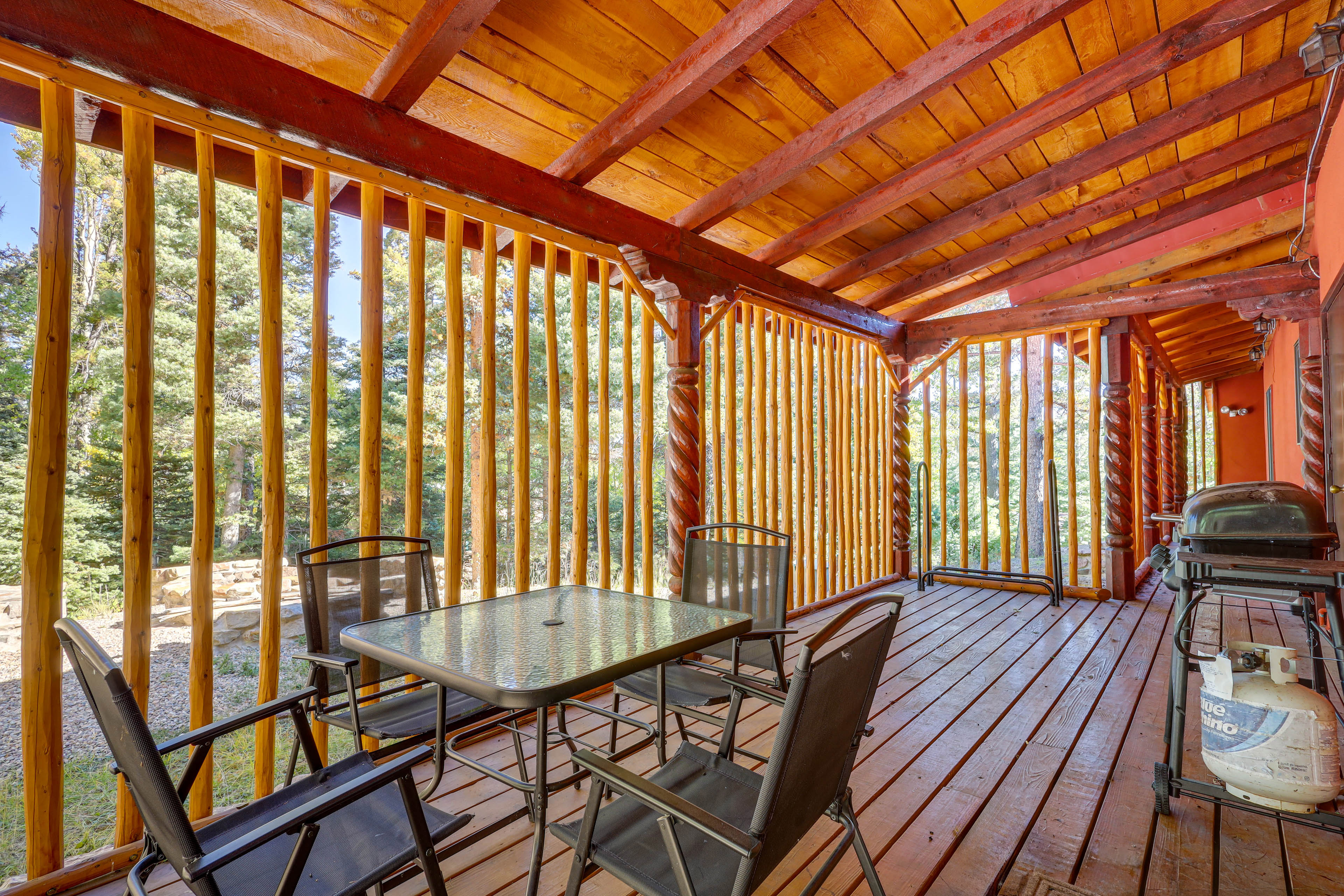 Property Image 2 - Amalia Mountain Getaway w/ Deck, Fireplace!