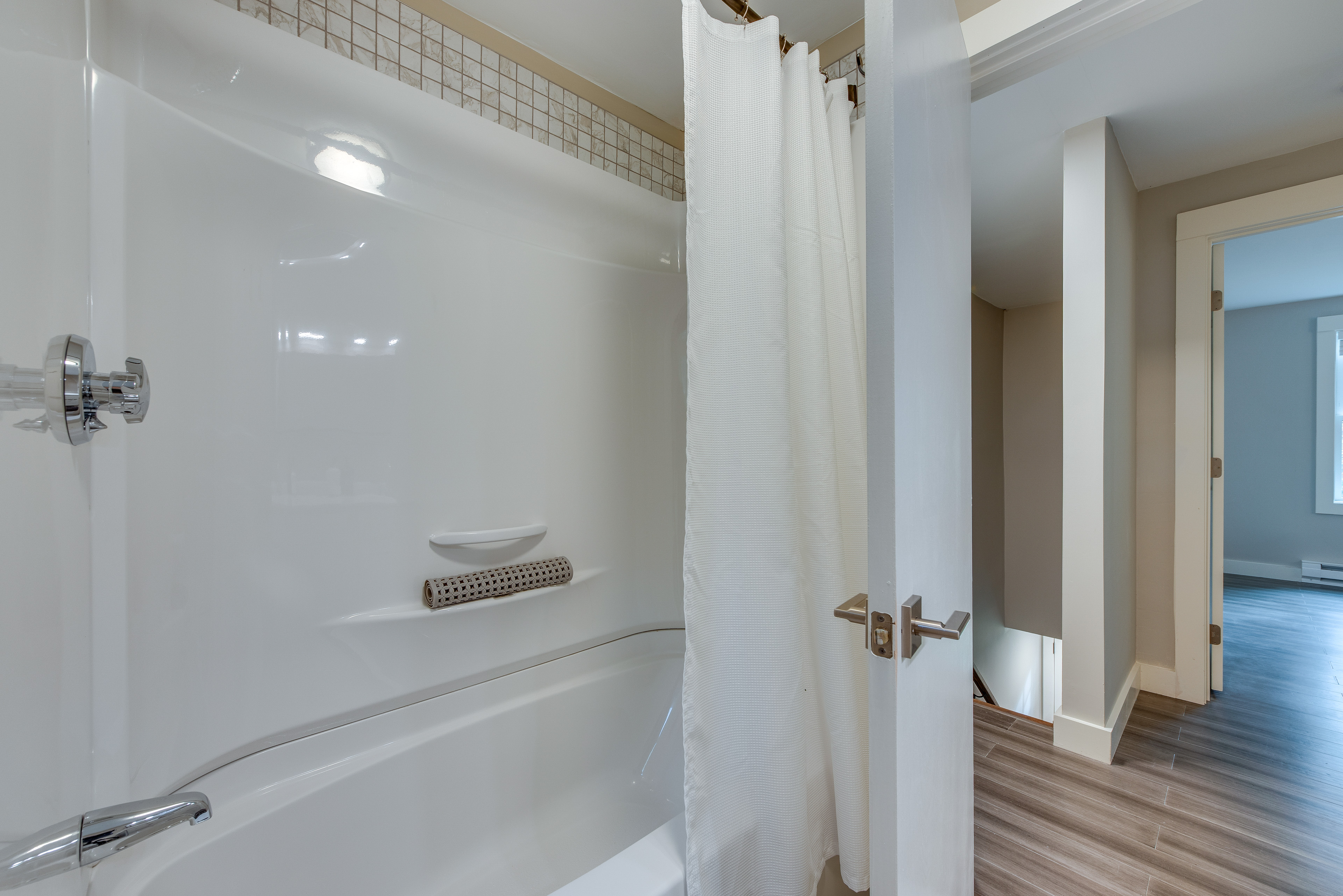 Maine Escape w/ Grill, Near Skiing & Hiking!