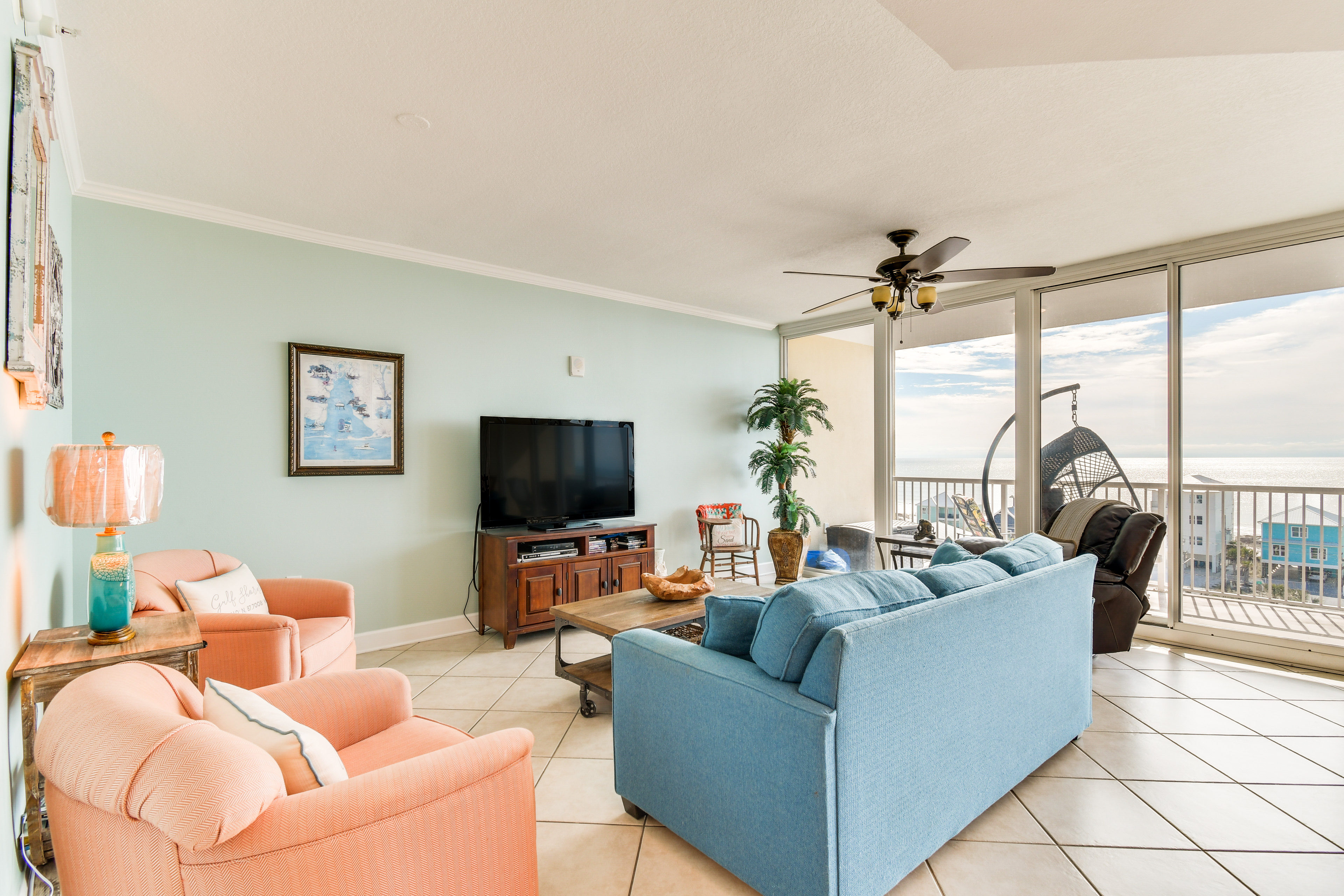 Gulf Shores Beachfront Condo w/ Community Pool!