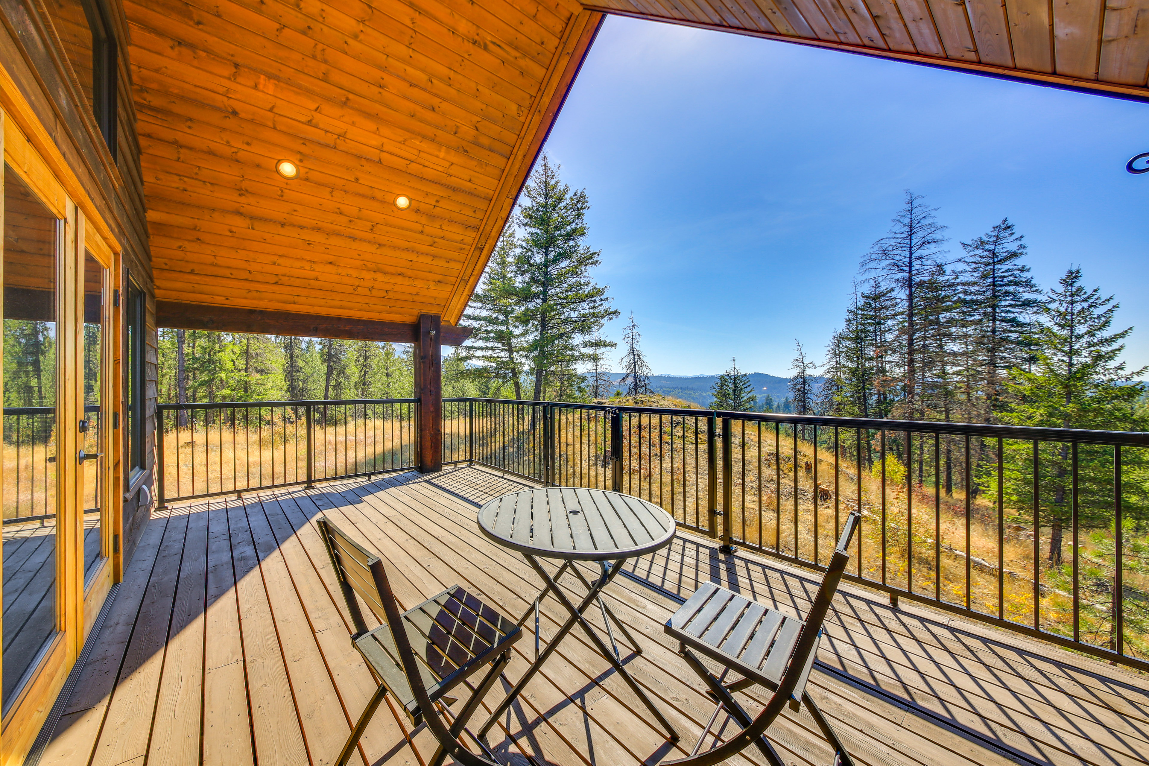 Property Image 2 - Spacious Priest River Retreat: 35 Mi to Schweitzer