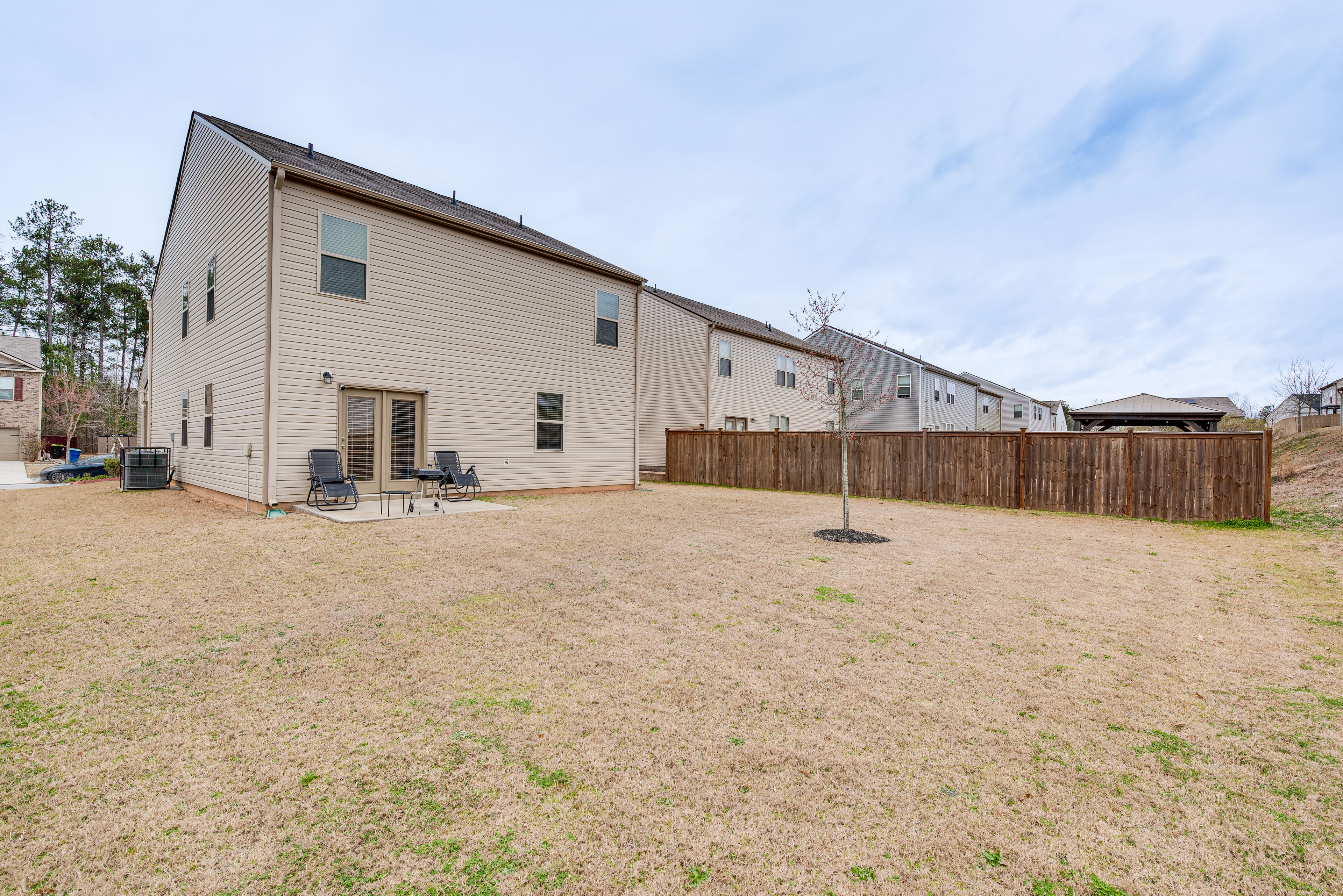 Property Image 2 - Spacious Atlanta Home w/ Yard & Charcoal Grill!