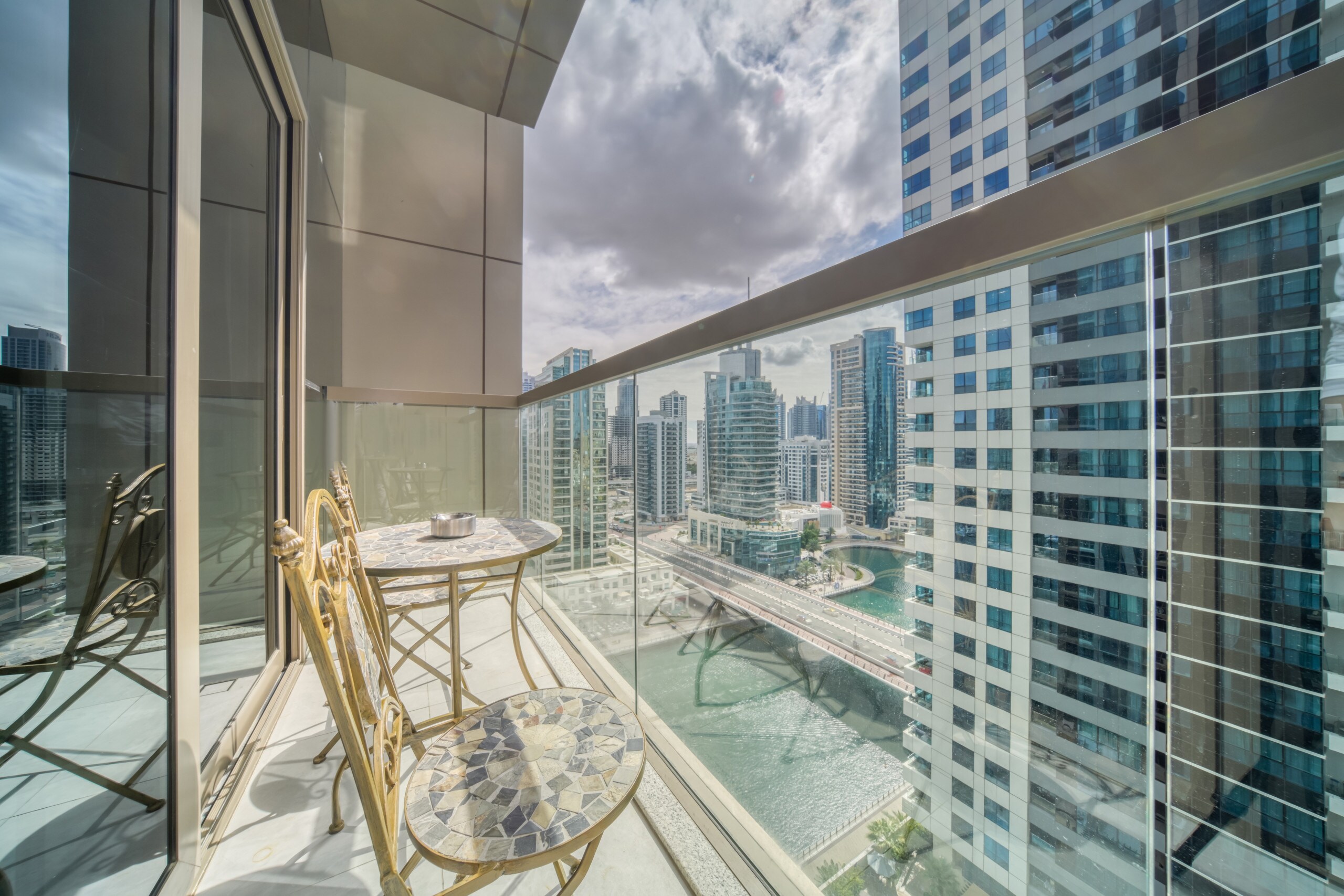 Property Image 2 - Spacious 1BR Apartment in No.9 Tower Dubai Marina