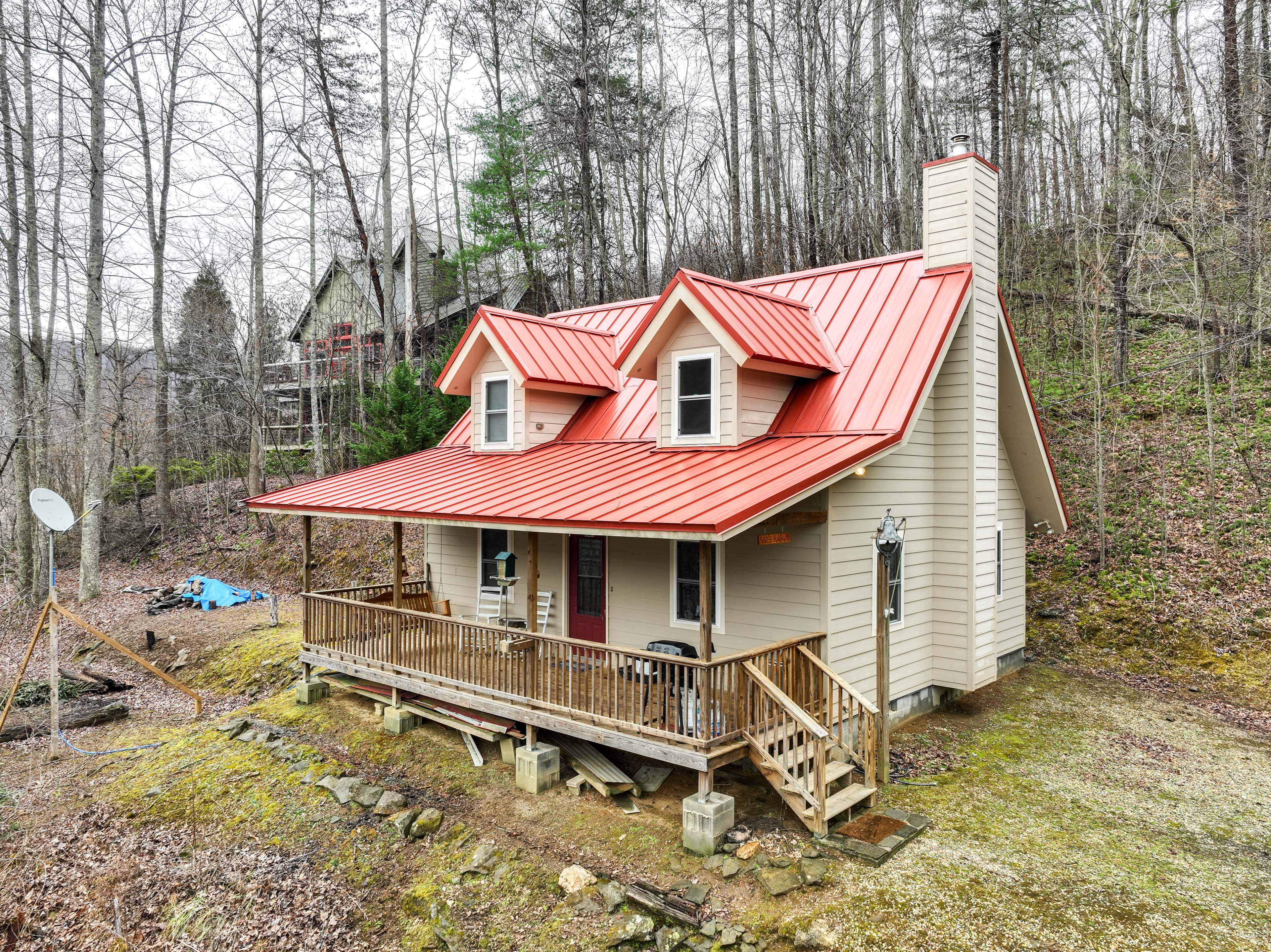 Property Image 1 - Santeetlah Lake Retreat w/ Dock: Walk to Water!