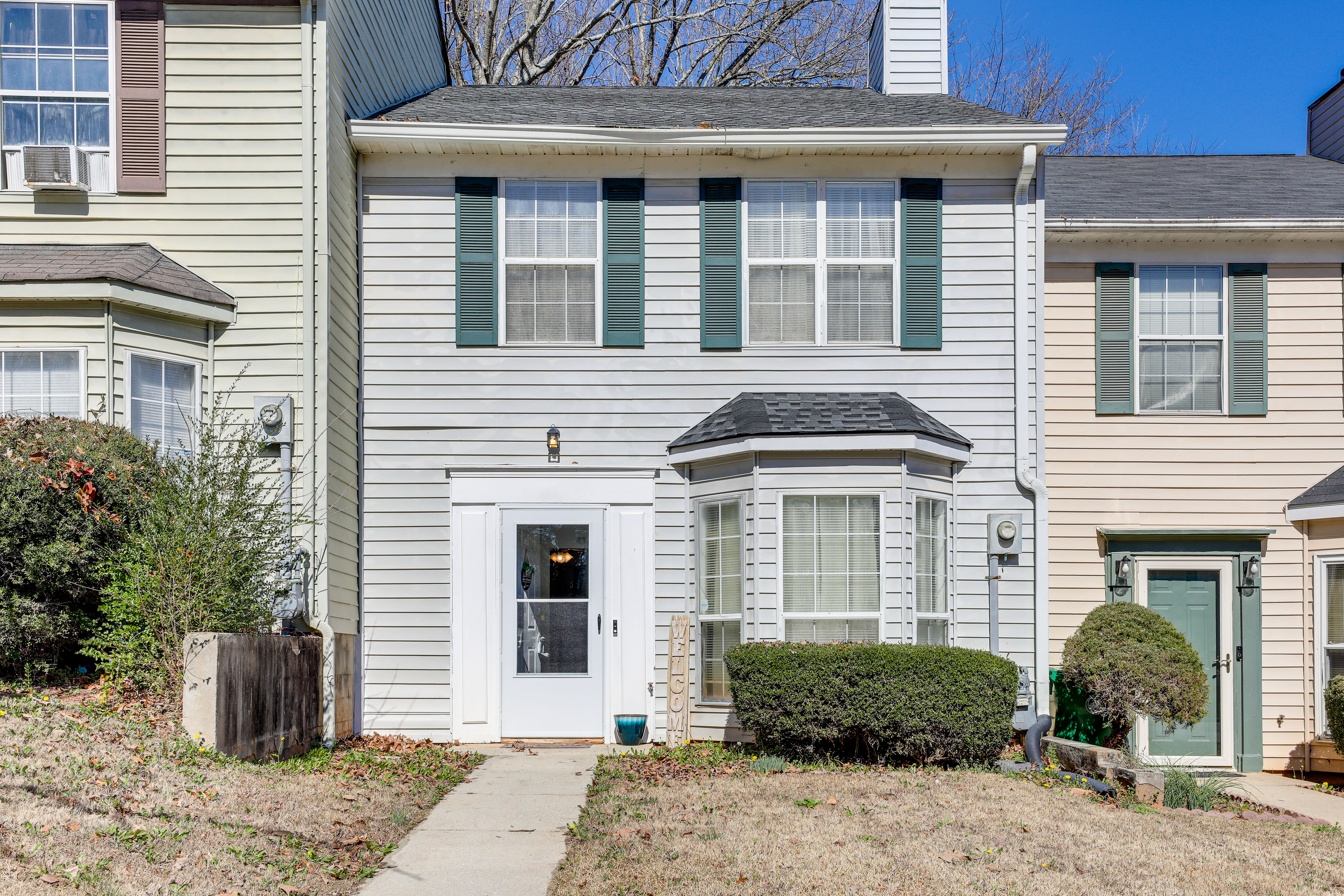 Property Image 2 - Georgia Townhome - 3 Mi to Stone Mountain Park!