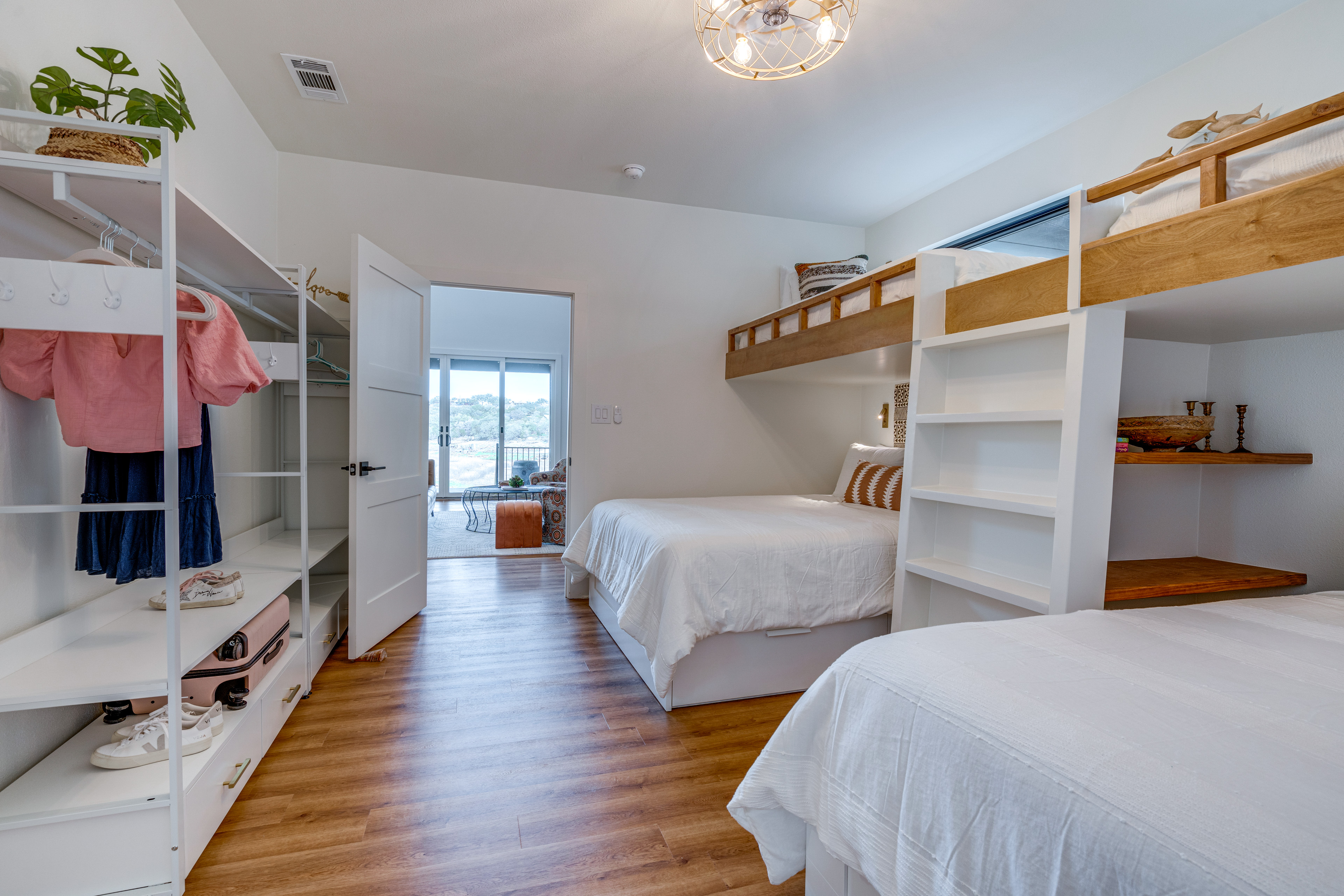 Waterfront Getaway on Lake Buchanan w/ Fire Pit!