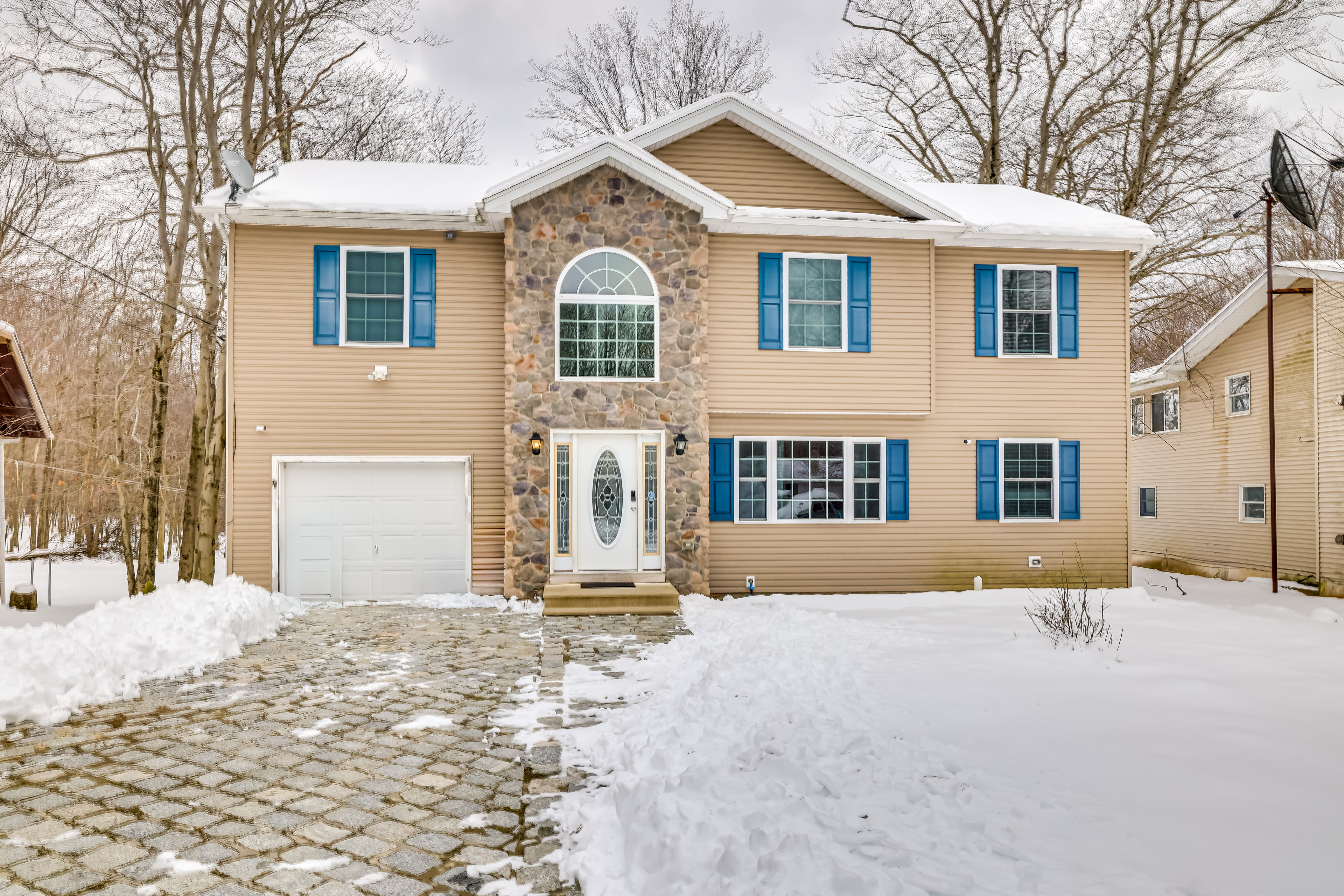 Property Image 1 - Family-Friendly Tobyhanna Home w/ Lake Access!