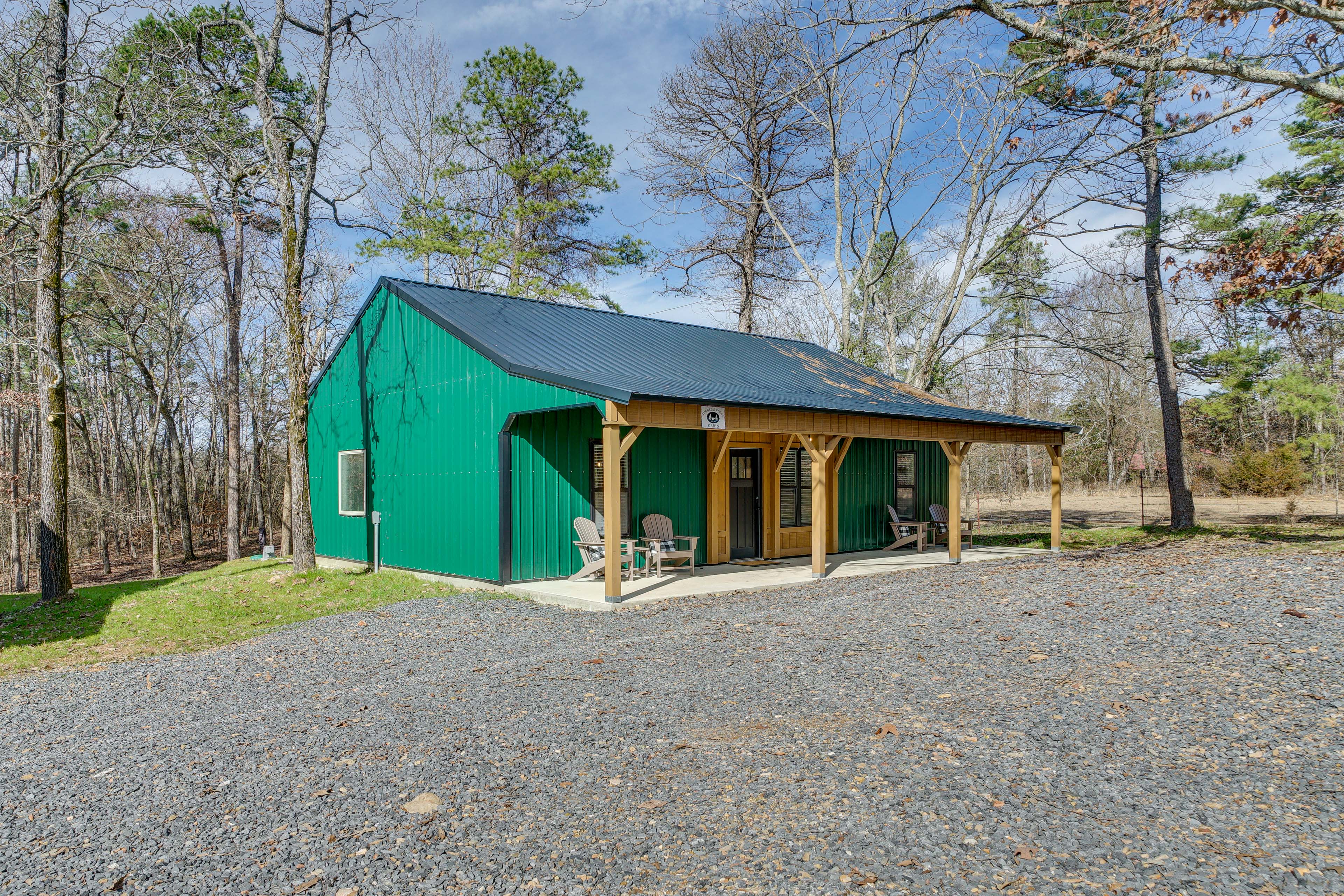 Serene Cabin ~ 2 Mi to Lake in Broken Bow!