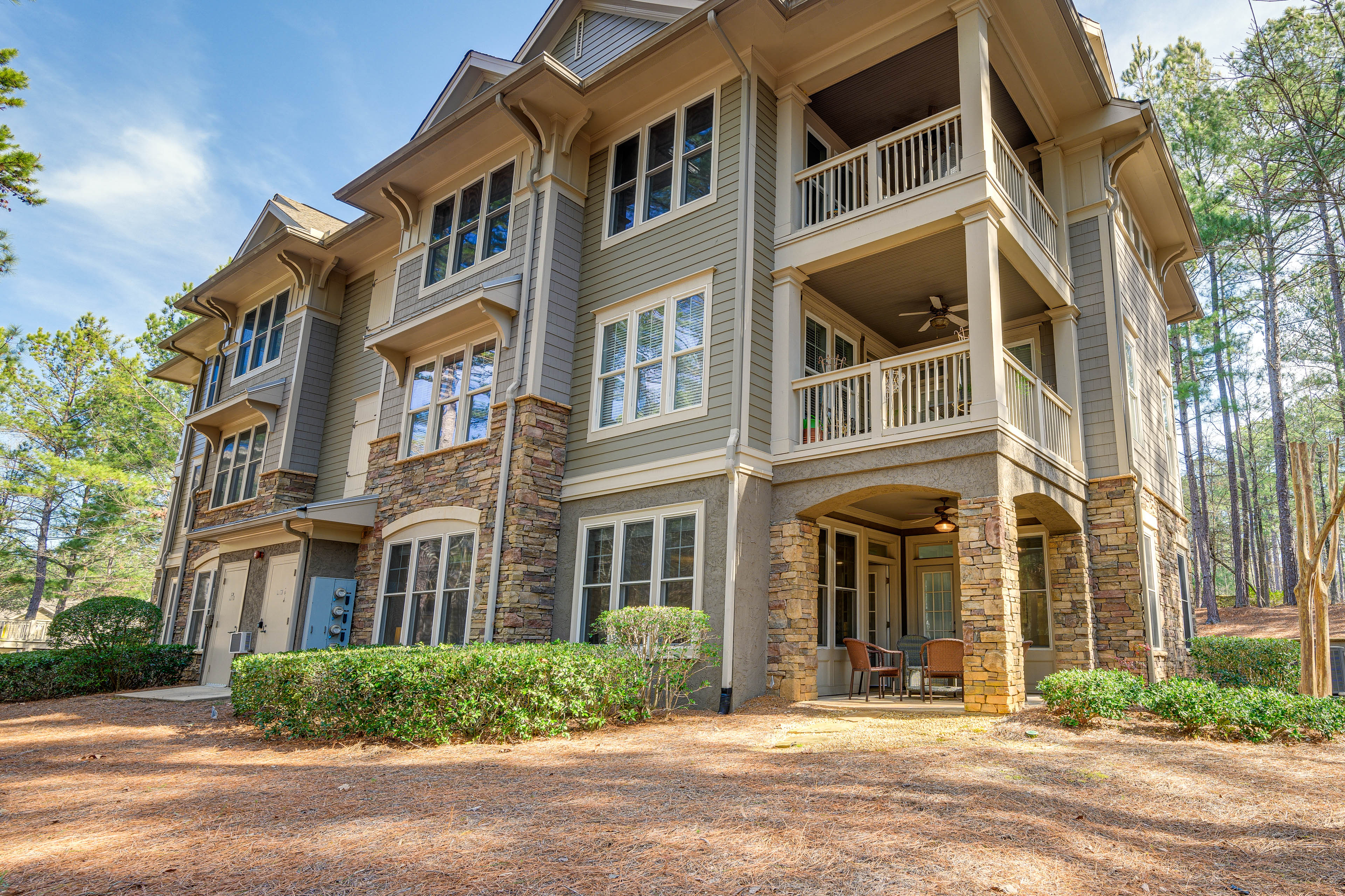 Chic Greensboro Condo w/ Lake Oconee Access!