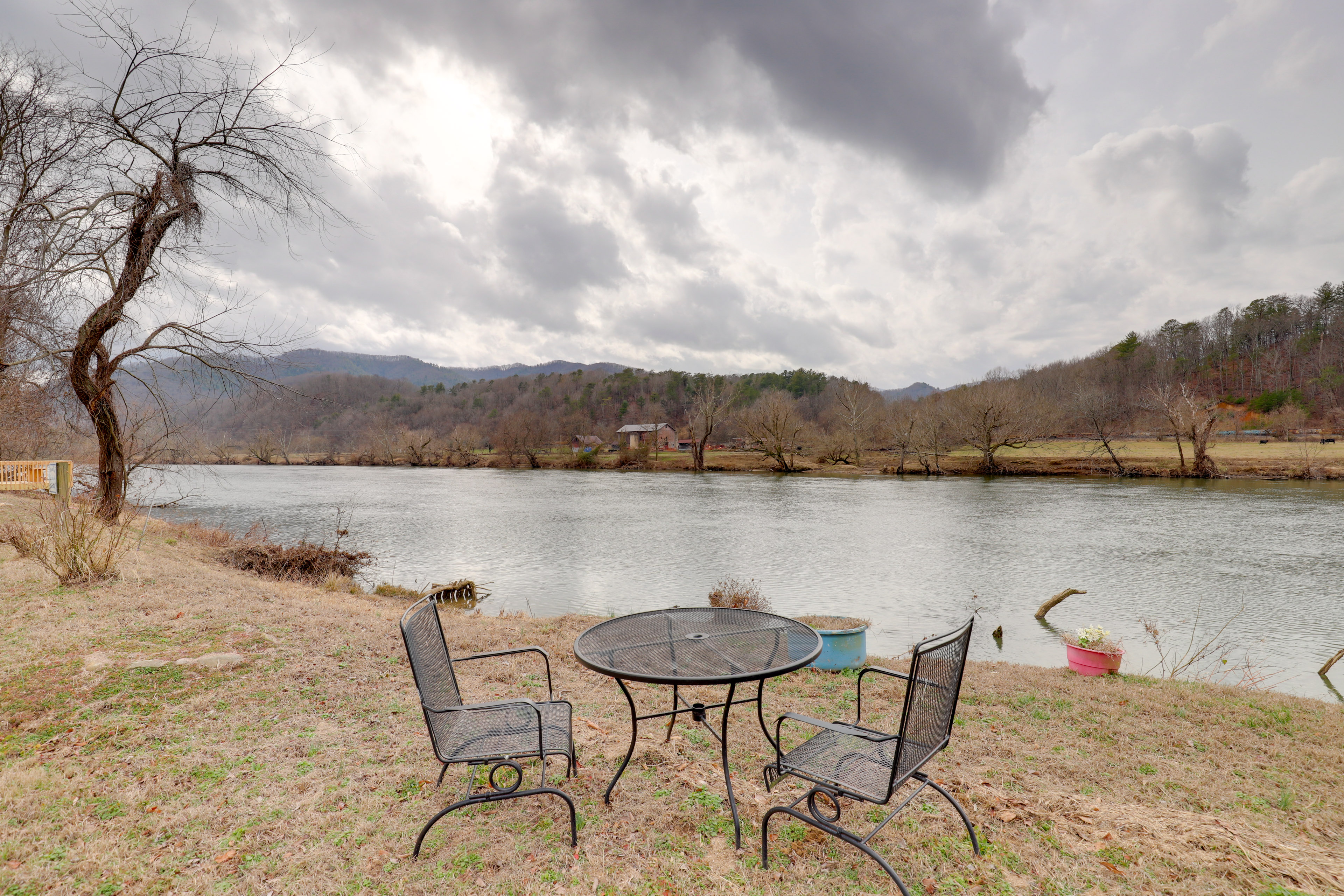 Property Image 1 - Riverfront Hot Springs Cabin w/ Private Hot Tub!