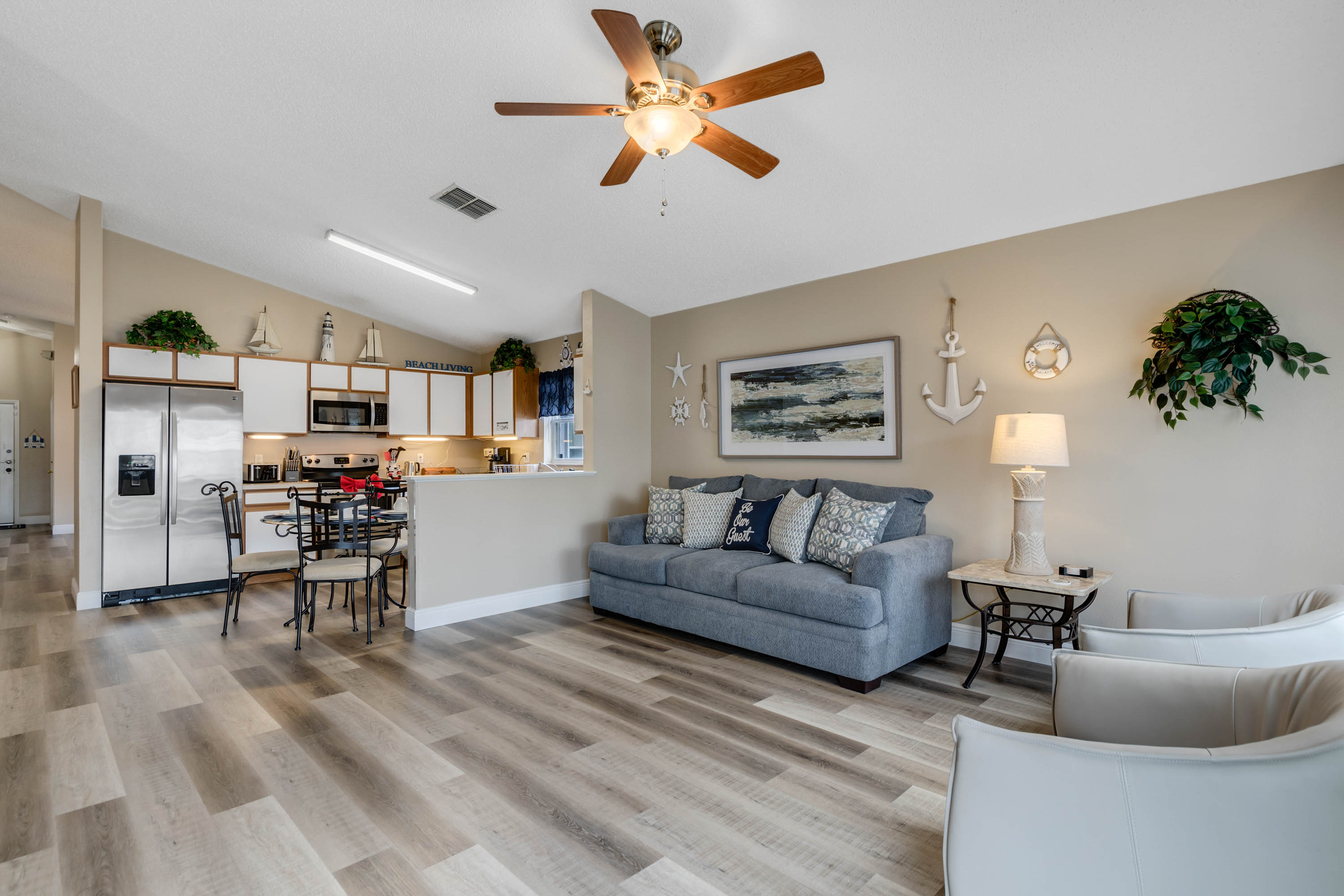 Property Image 1 - 4 Bedrooms/ 2 Bathrooms Davenport (168 EA)