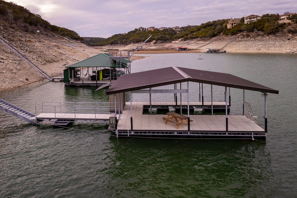 Lake Dock - Walker Luxury Vacation Rentals