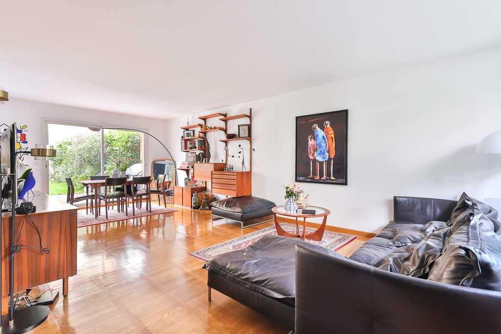 Property Image 2 - Spacious Comfort for All: Charming House Awaits
