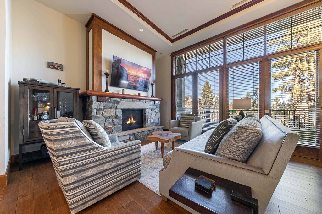 4001 Northstar Dr Unit 103-print-007-008-Northstar Dr 103Indoor13-3312x2205-300dpi