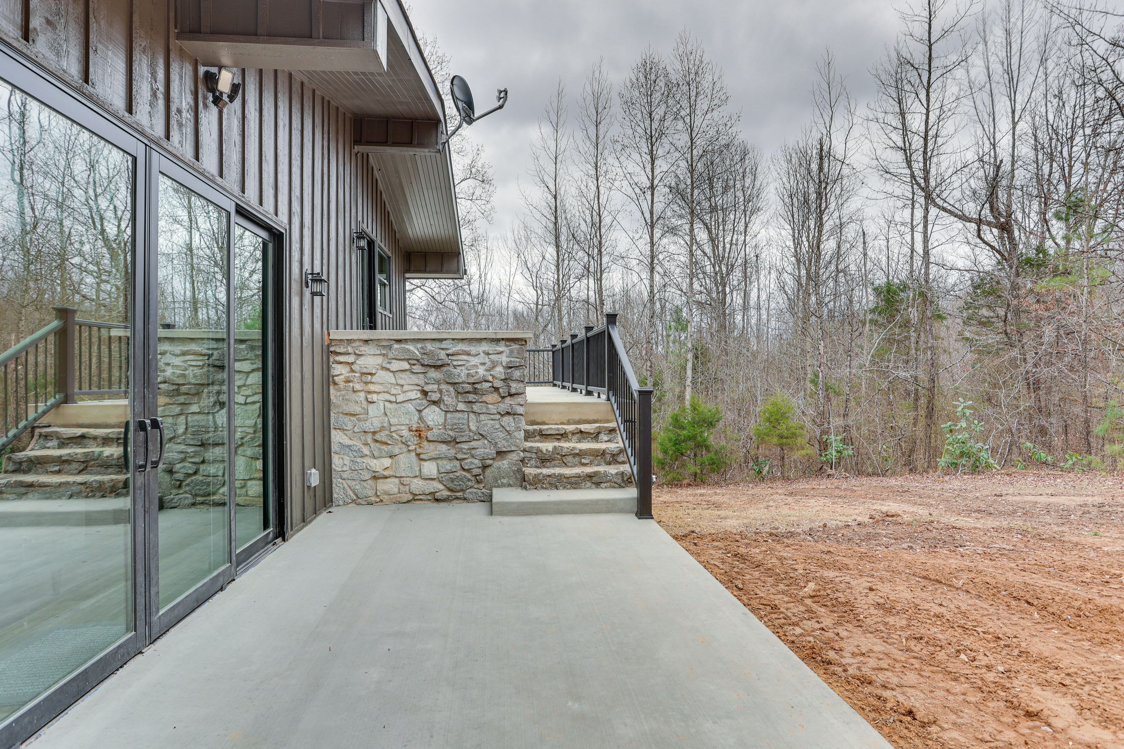 'The Duck Farm' Sugar Tree Hideaway w/ Yard!