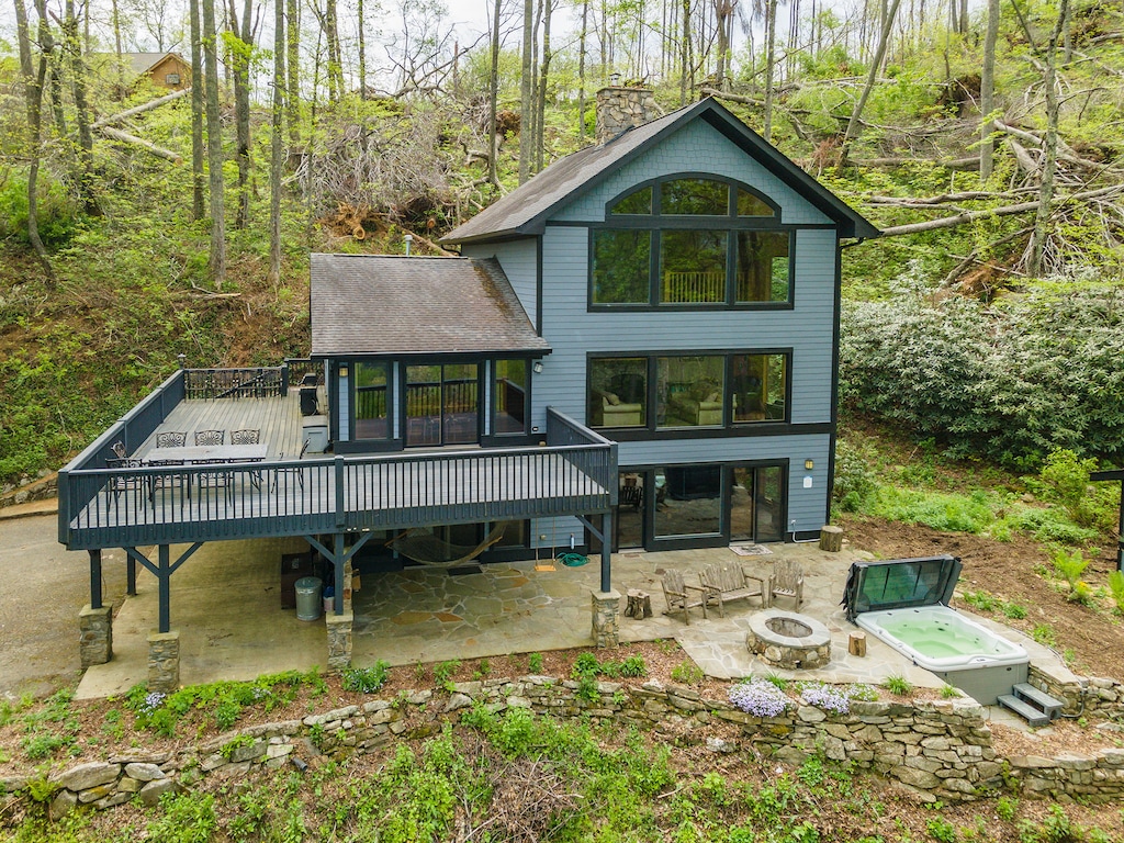 Welcome to Blue Ridge Bliss—enjoy panoramic views and two spacious decks built for relaxing.
