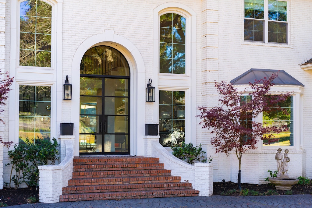 Main Door - Walker Luxury Vacation Rentals