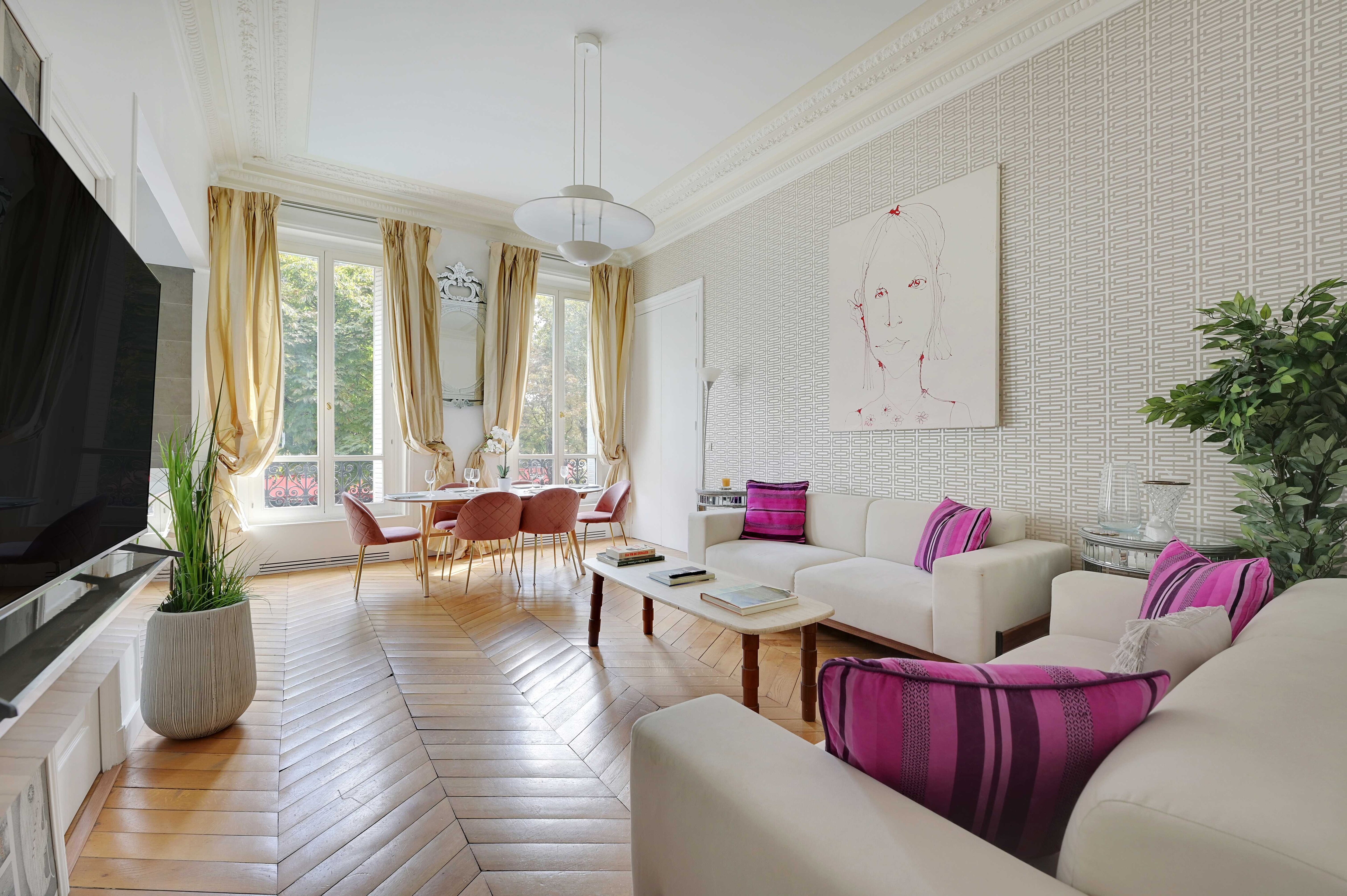 Property Image 1 - Chic 2BR Apartment near Champs-Élysées - Elegant Stay for 4 Guests