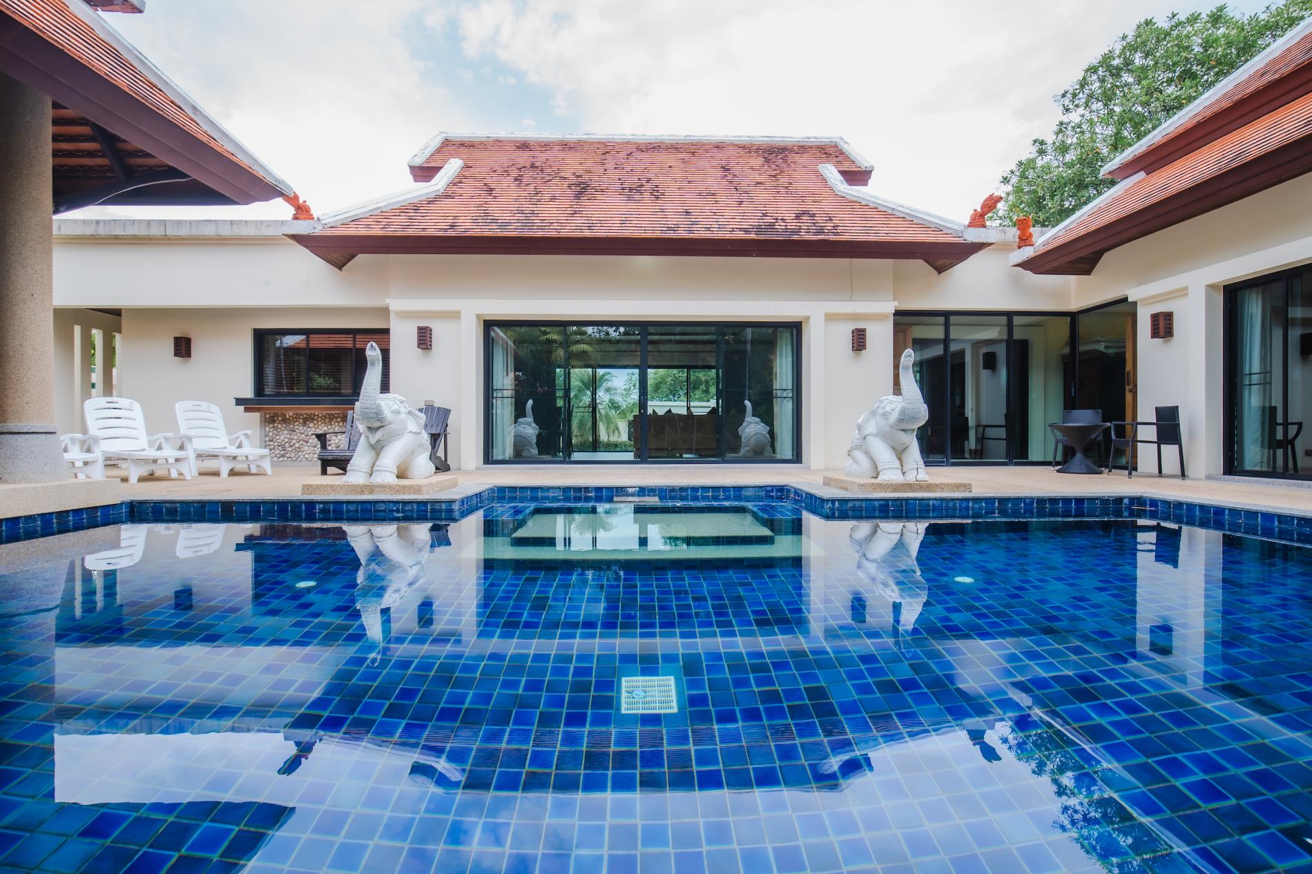 Lotus Pool Villa In Nai Harn - Home Rental In Rawai