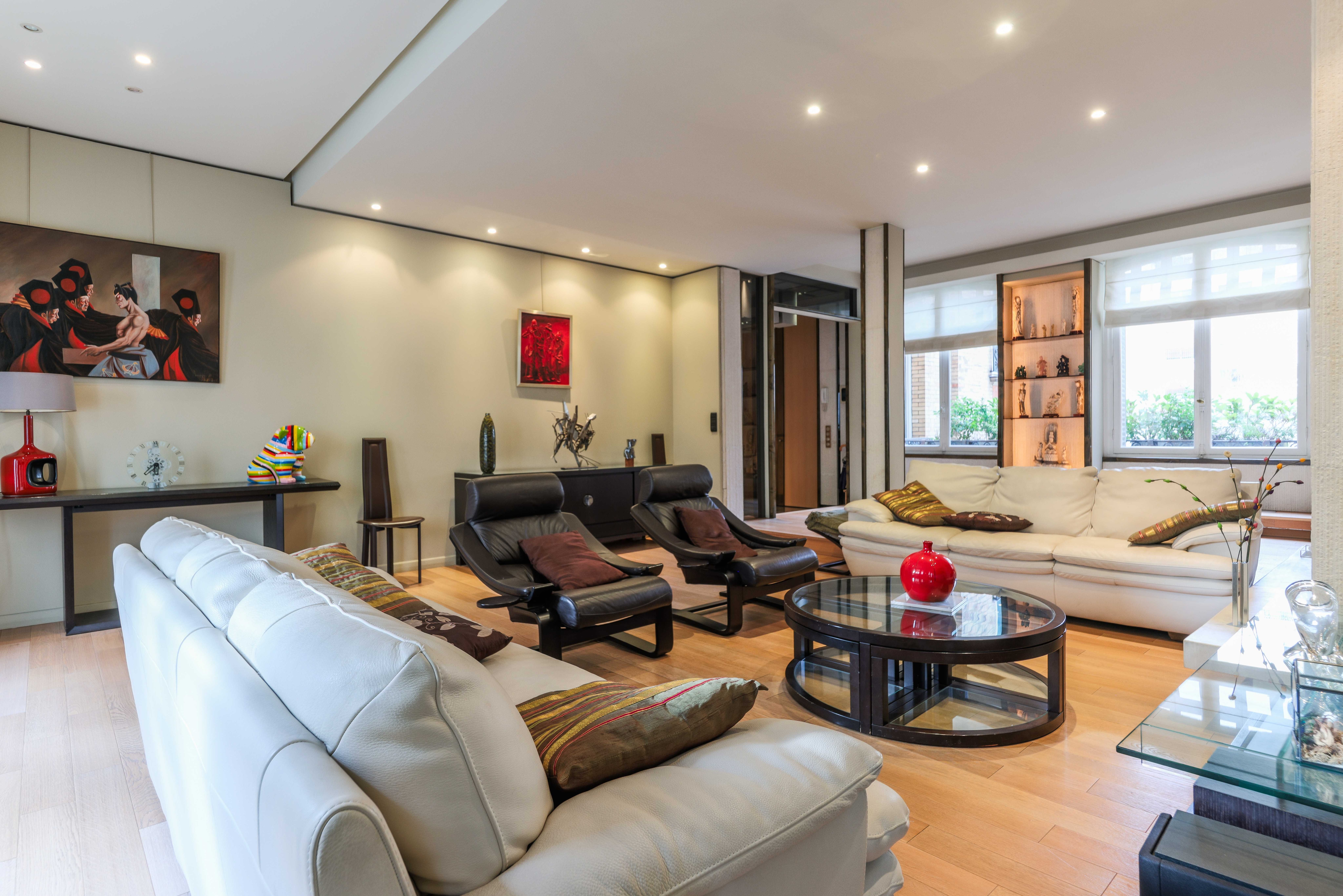 Property Image 2 - Spacious apt in the heart of the 16th - Victor Hugo Property Image 2 - Spacious apt in the heart of the 16th - Victor Hugo
