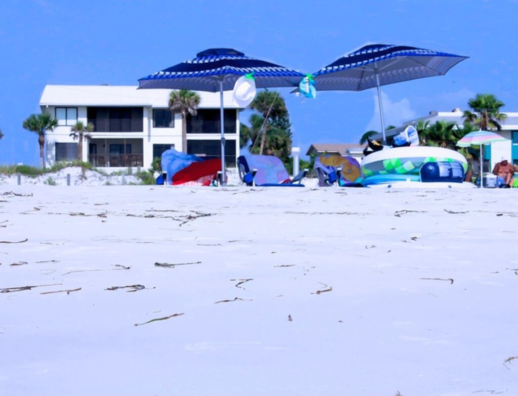 Island Time - Anna Maria Island Beach Rentals