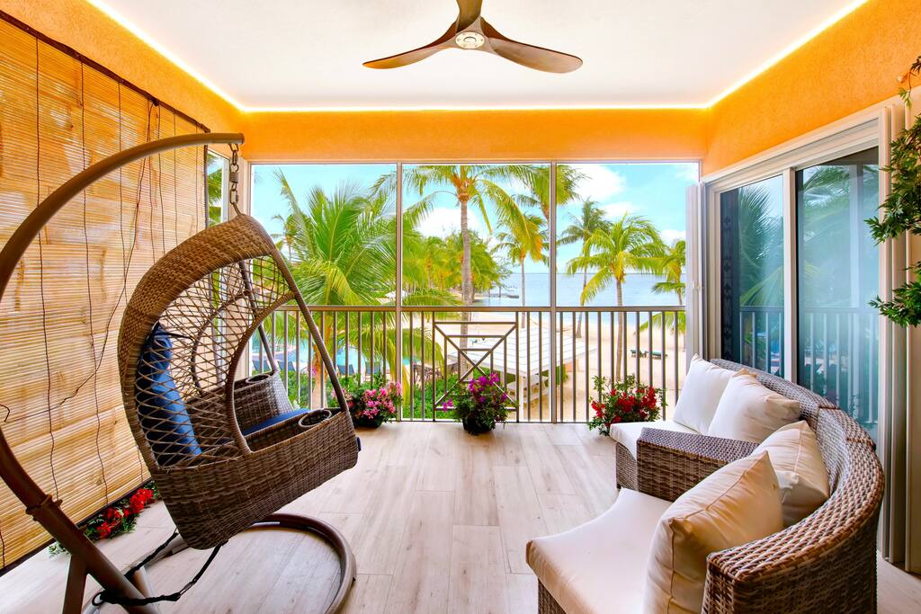 Property Image 1 - Newly Renovated 2 Bed Beachfront Condo w/Pool+Hot Tub