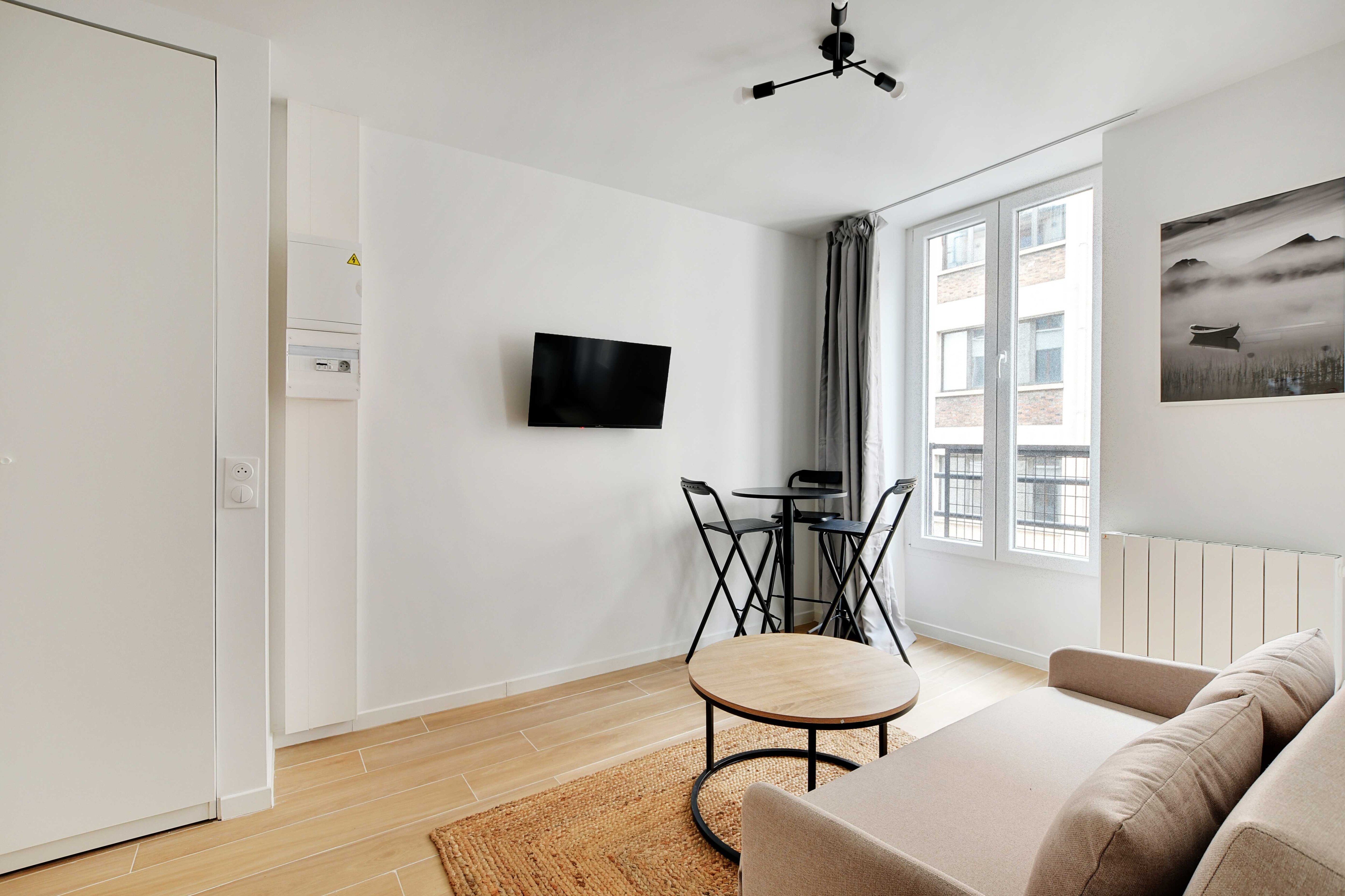 Property Image 2 - Modern apartment in hotel residence
