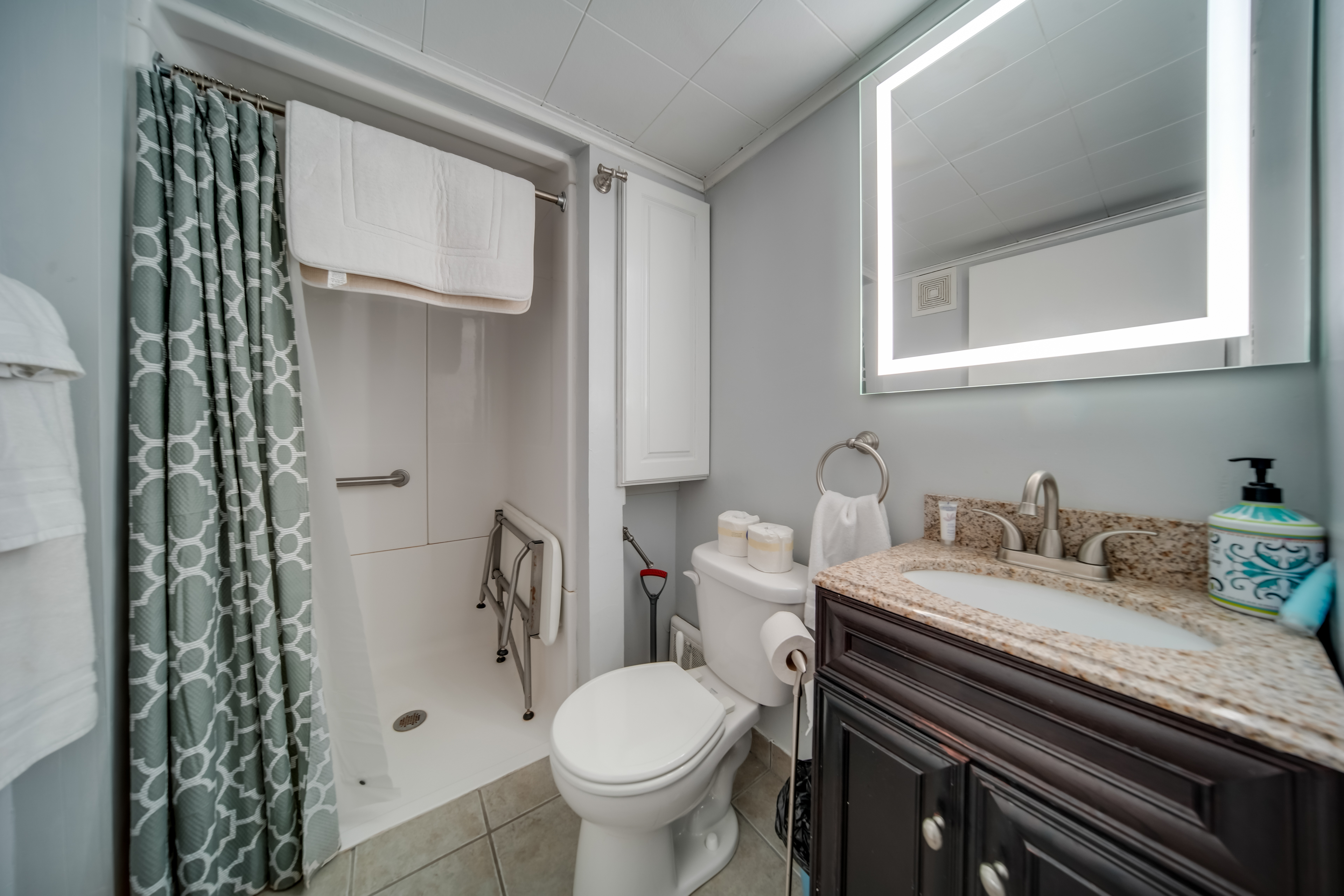 Quaint Ripley Retreat - 5 Mi to Ripley Beach!