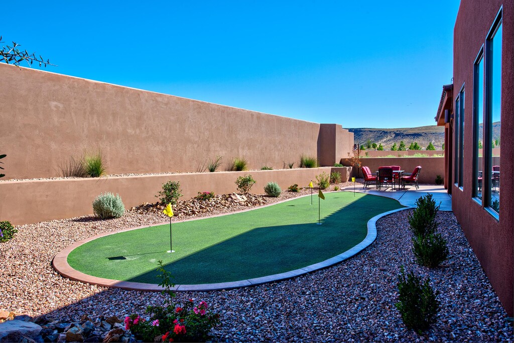 The back yard putting green is a great place to practice and have fun with your family and friends.