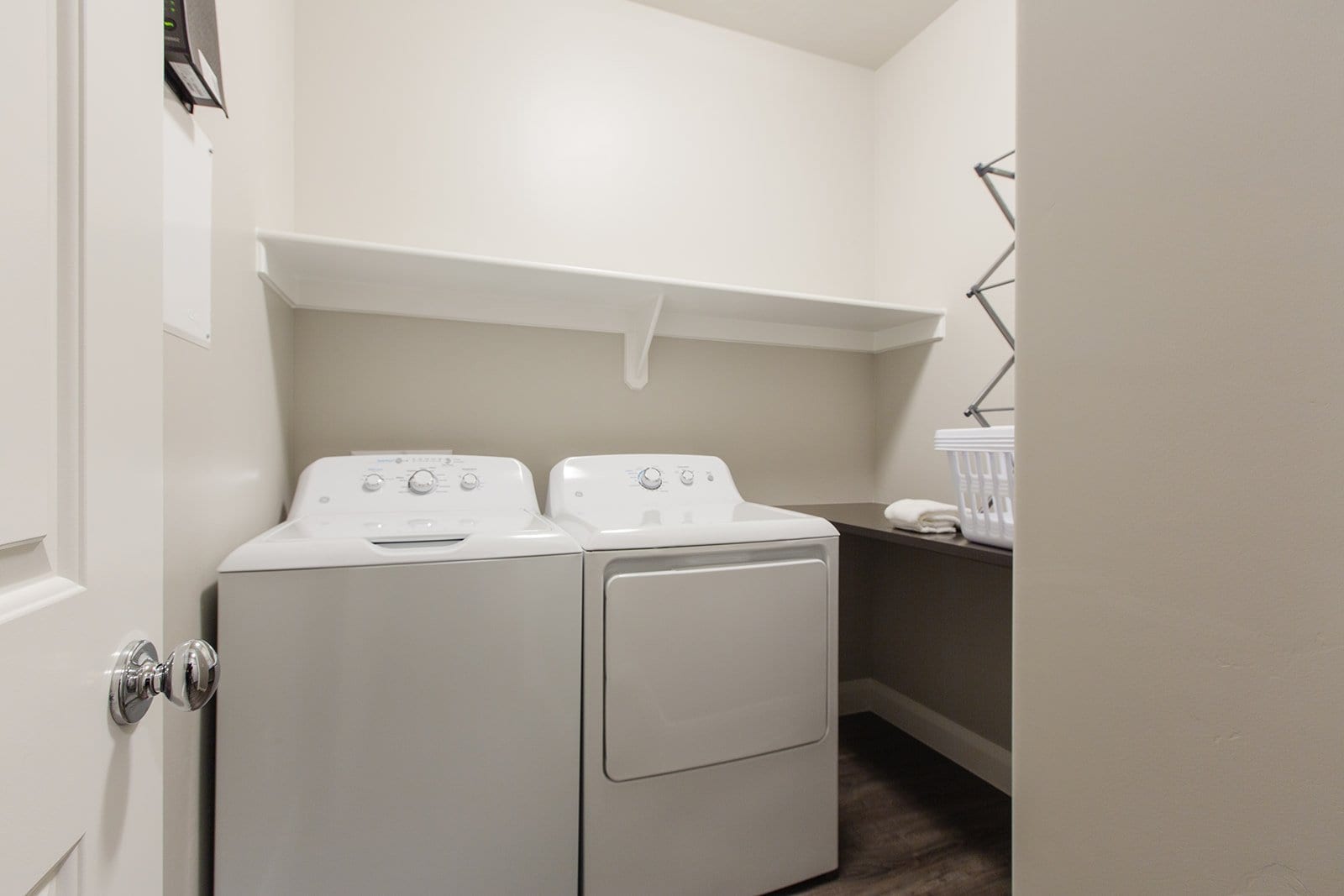 Rentals Escondido 1101 Southern Utah Vacation Rentals- Family Laundry Room