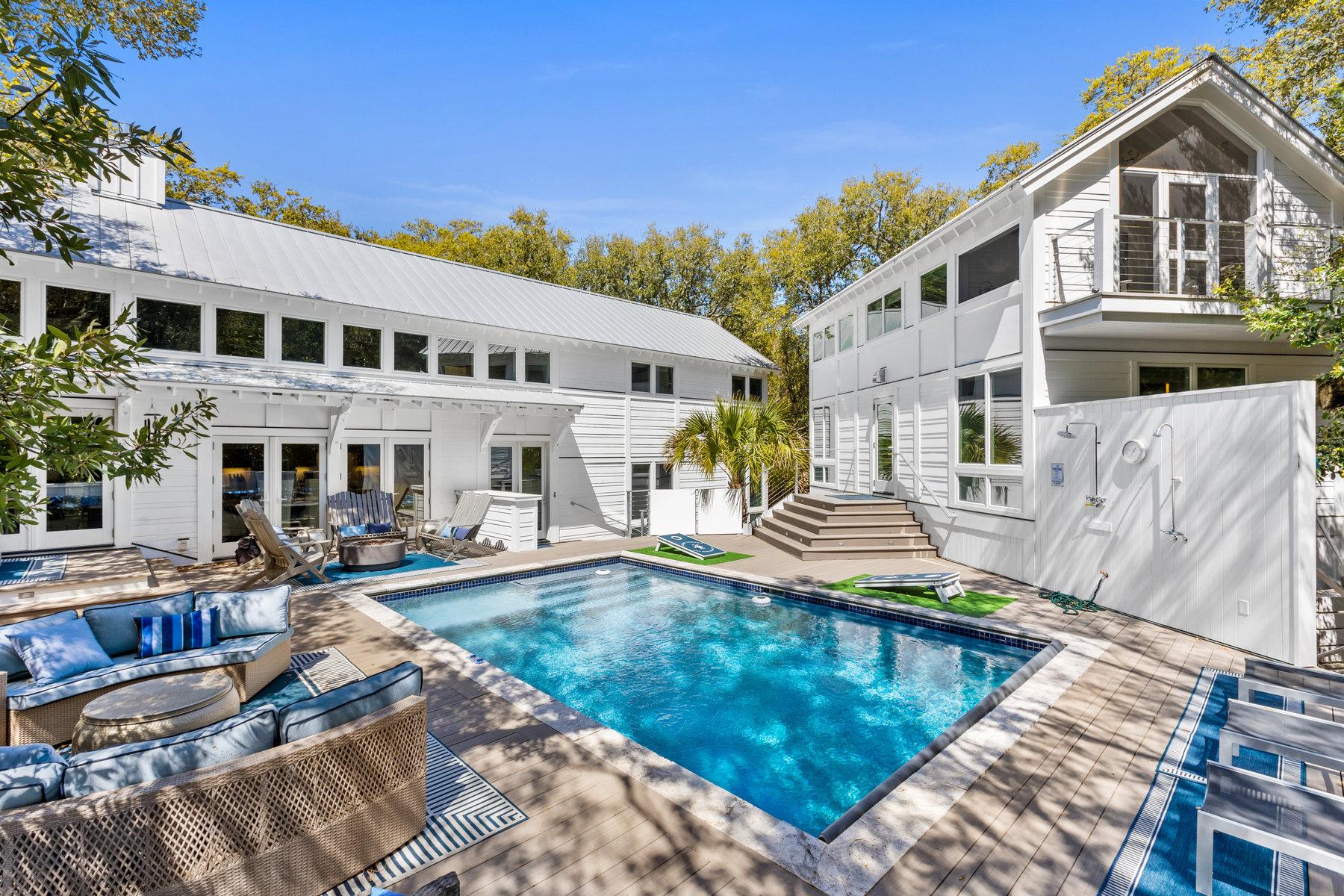 Secluded Main House and Cottage Surrounding Pool