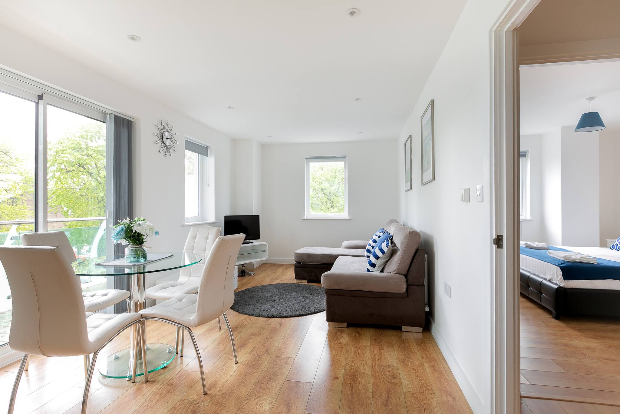 Property Image 1 - Skyvillion - Tower Point Enfield 1bed Wbalcony