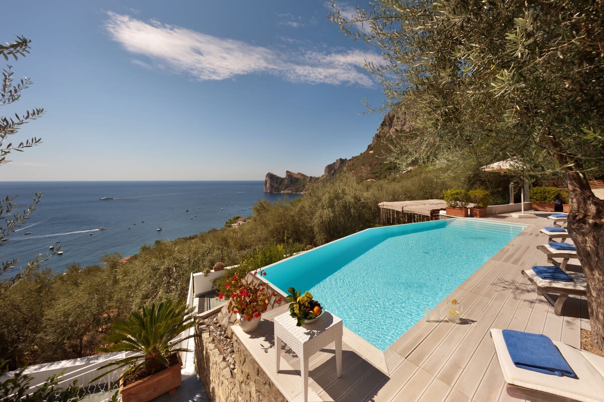 Property Image 1 - Villa Superba