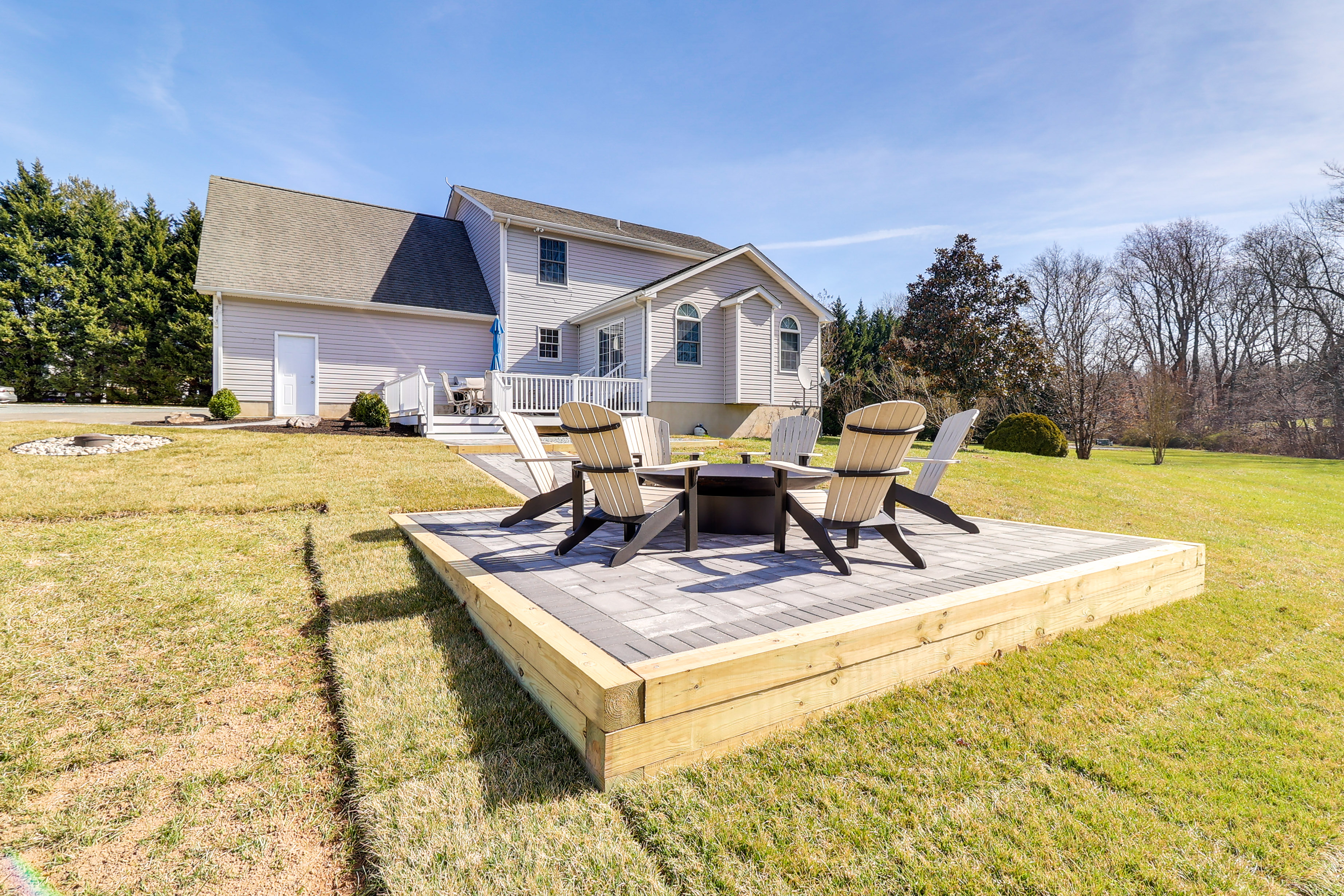 Property Image 2 - Peaceful Queenstown Home w/ Deck & Grill!