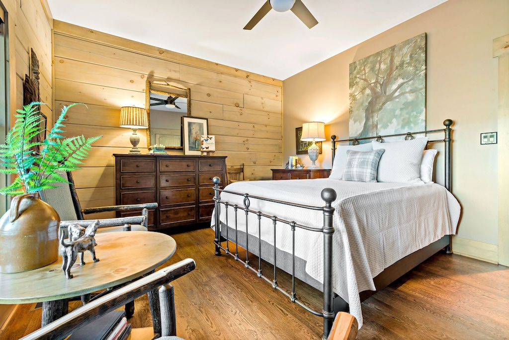 Main Level Queen Bedroom