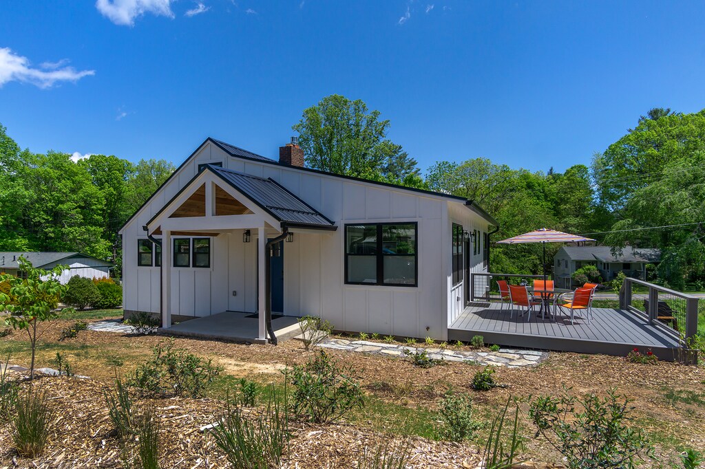 Welcome to Clover Hill Cottage!