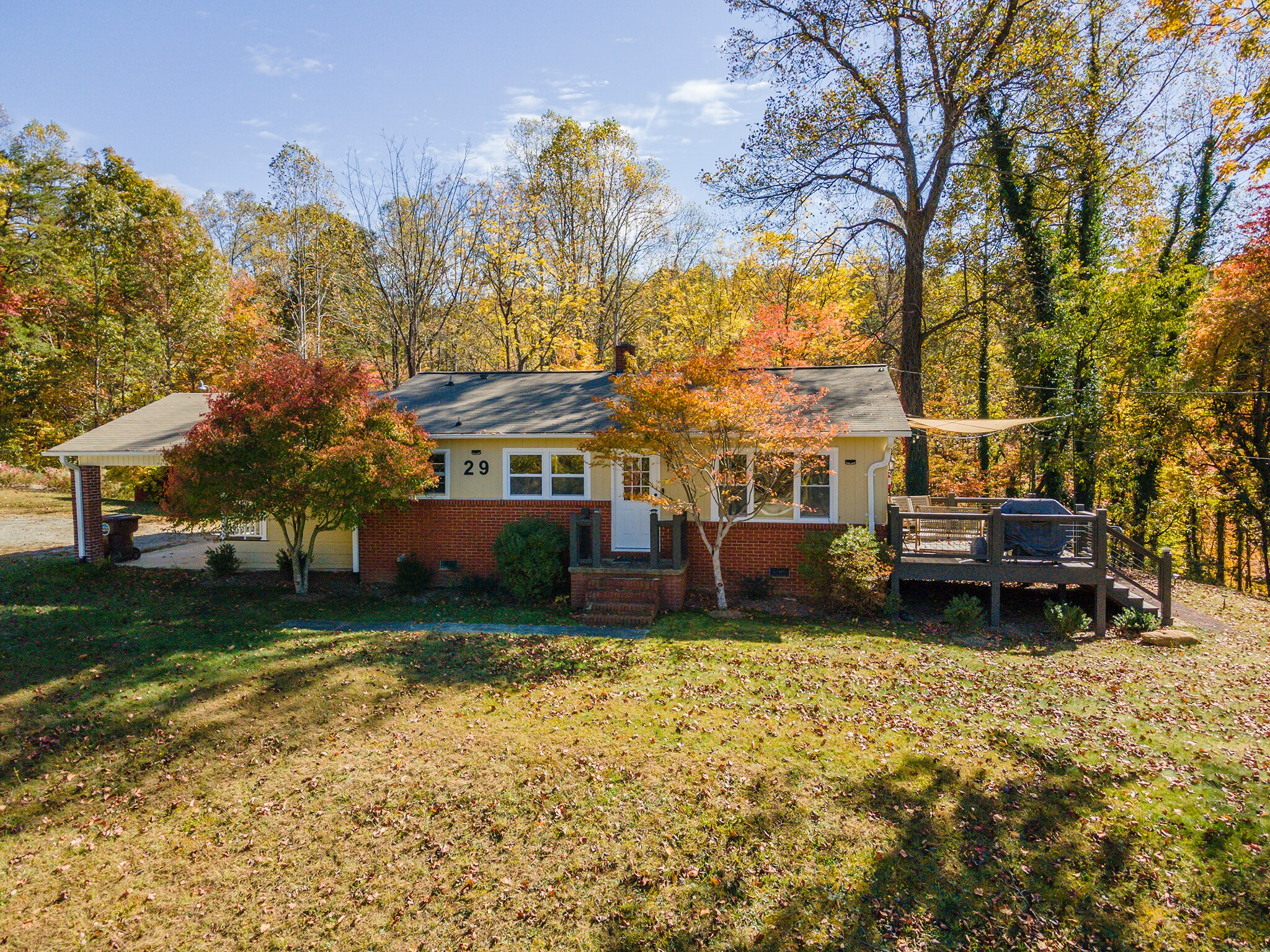 Exterior view of Nomad Retreat and its deck area.