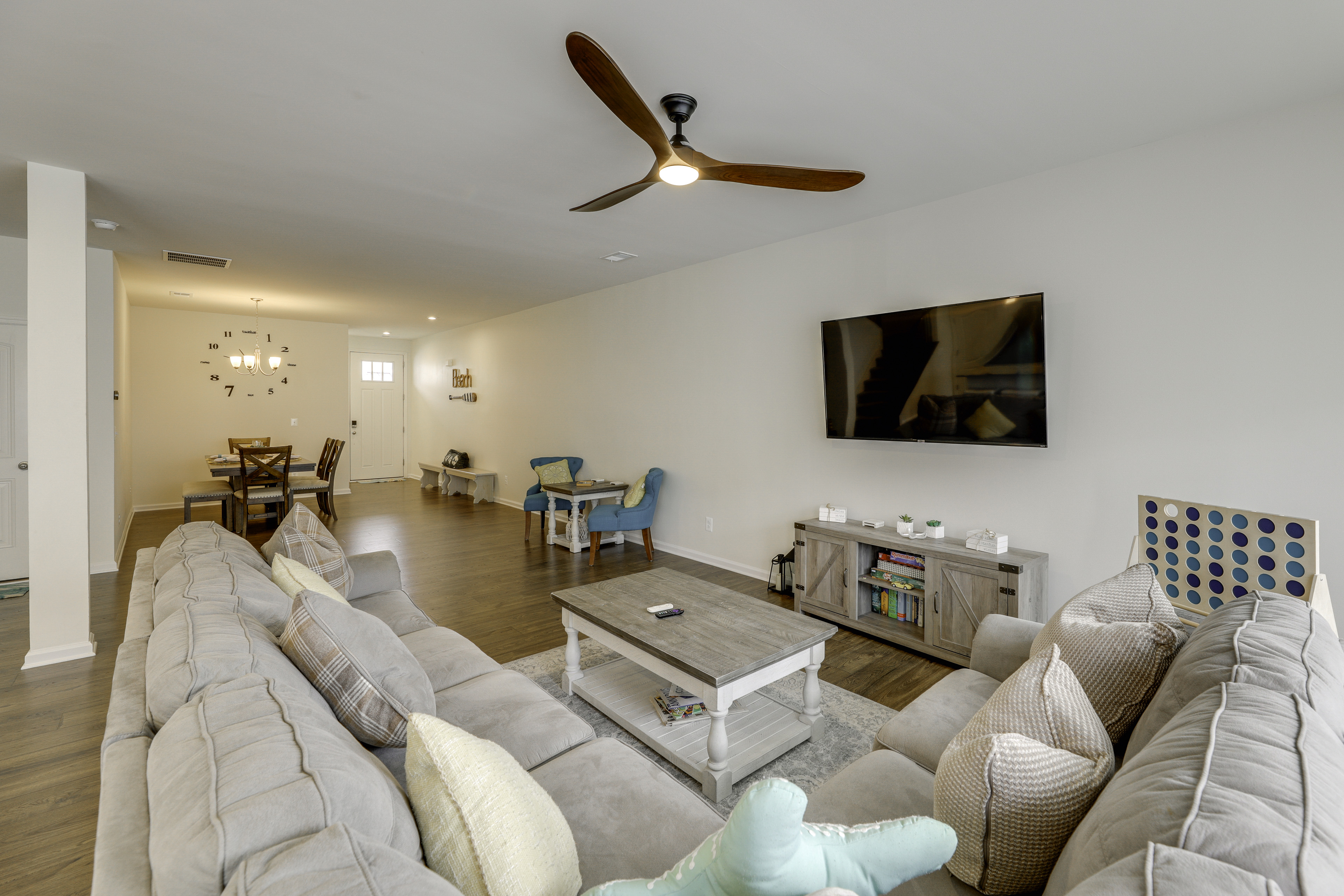 5 Mi to Bethany Beach: Modern Gem w/ Pool Access!