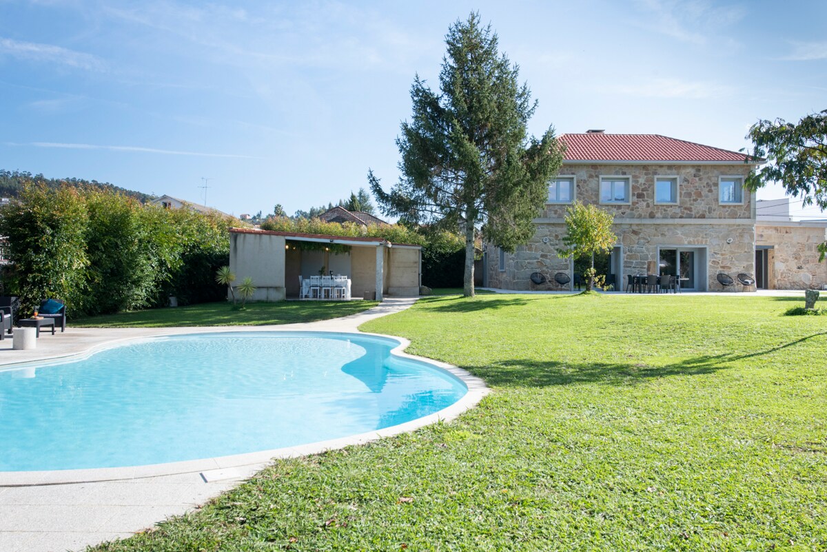 Property Image 1 - Villa Rias