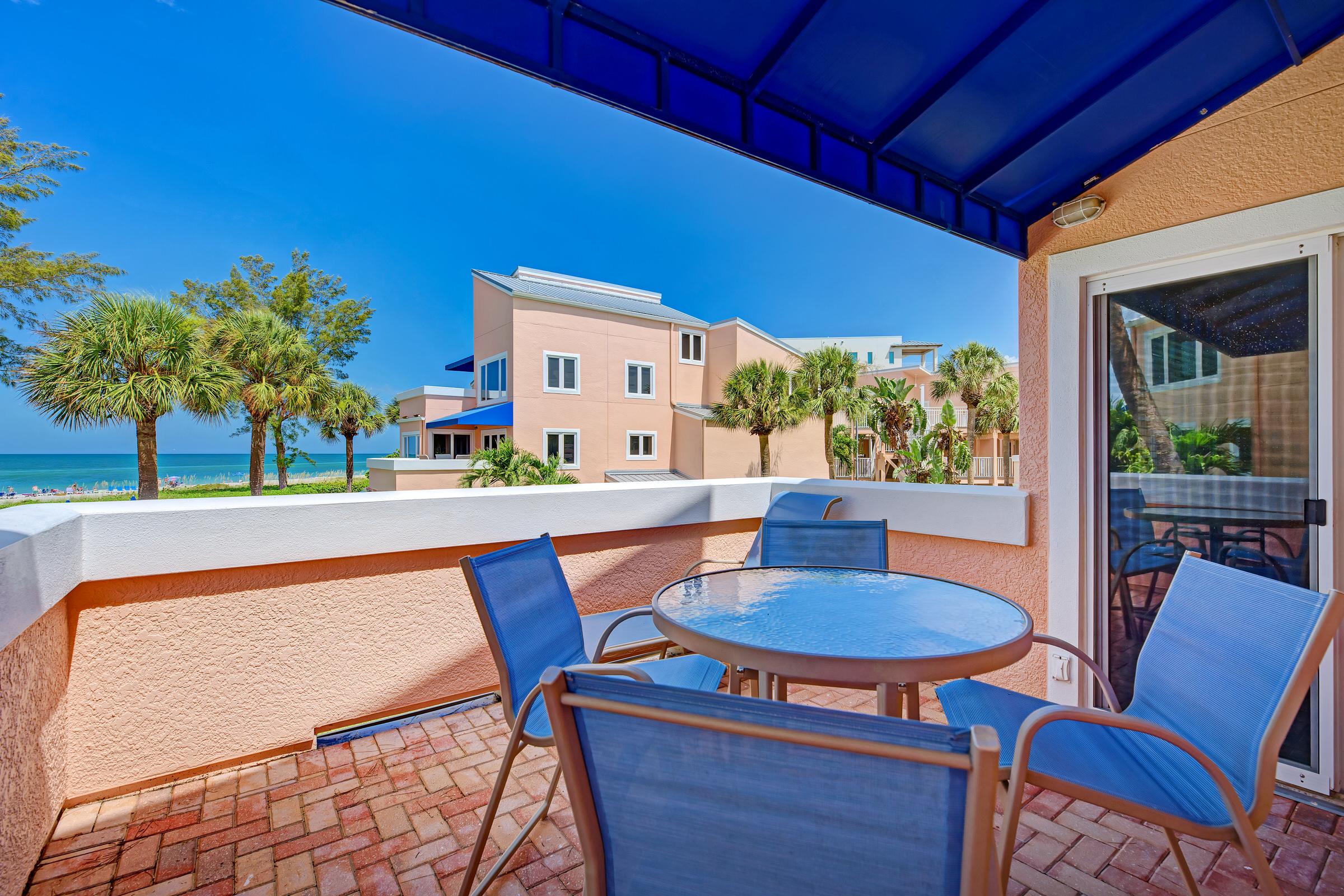 Property Image 2 - Sand Cay 216