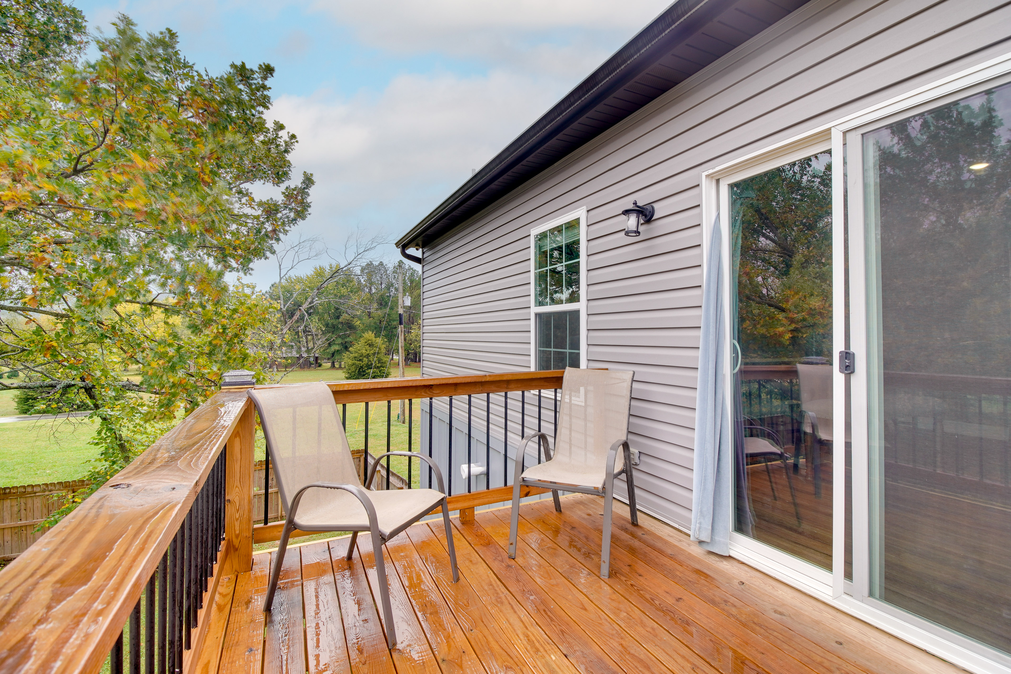 Property Image 2 - Arkansas Guest Suite w/ Deck: Near Fayetteville!